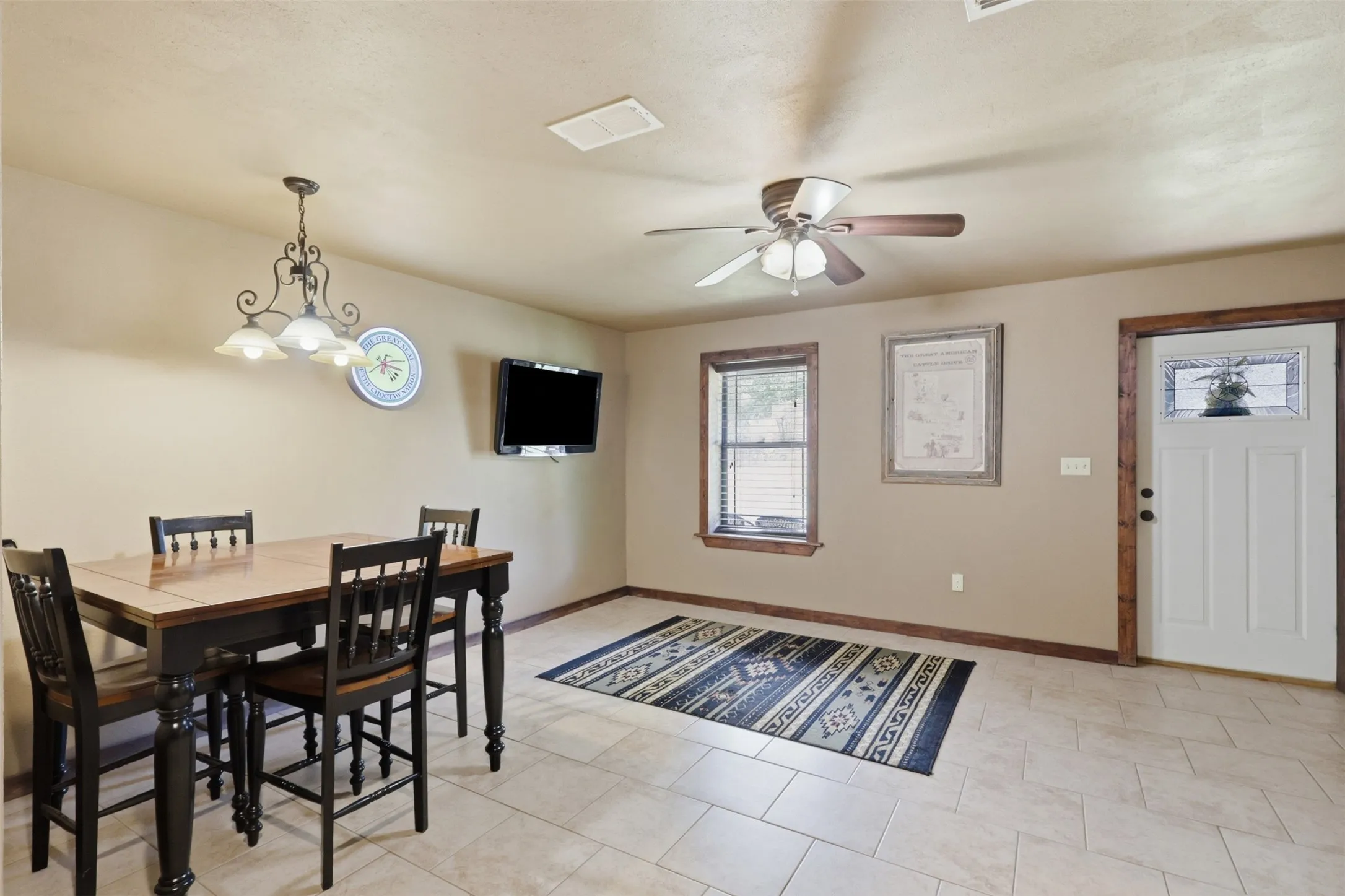 Single Family Residence For Sale in Parker County , 2951 Harwell Lake Road, Weatherford, Texas 76088, 4 Bedroom, 3 Bathroom, 2 Garage spaces, 2,655 Sqft, built in 2016, mls#21320445, Real Estate Agent in Weatherford, Homes For Sale in Parker county, Homes For Sale in Weatherford, Realtor in Weatherford Texas, Real Estate Brokerage Independent Realty Texas, Luminita Cordes Realtor