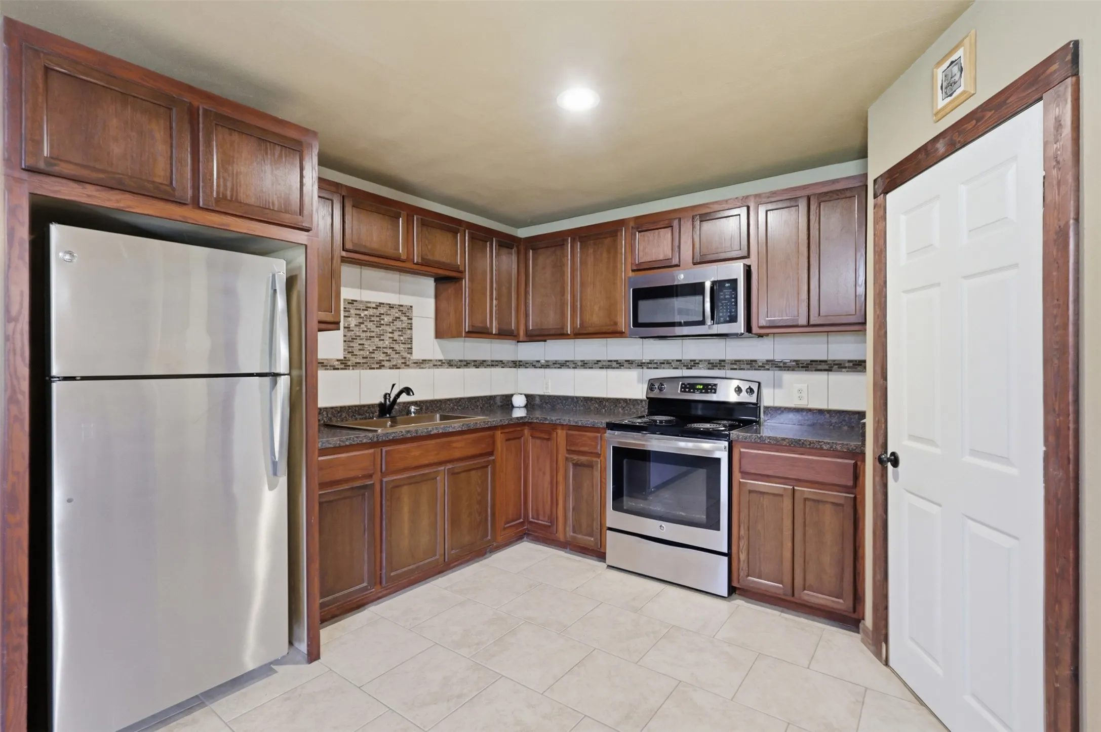 Single Family Residence For Sale in Parker County , 2951 Harwell Lake Road, Weatherford, Texas 76088, 4 Bedroom, 3 Bathroom, 2 Garage spaces, 2,655 Sqft, built in 2016, mls#21320445, Real Estate Agent in Weatherford, Homes For Sale in Parker county, Homes For Sale in Weatherford, Realtor in Weatherford Texas, Real Estate Brokerage Independent Realty Texas, Luminita Cordes Realtor