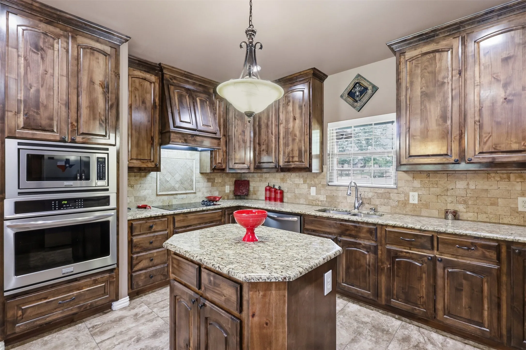 Single Family Residence For Sale in Parker County , 2951 Harwell Lake Road, Weatherford, Texas 76088, 4 Bedroom, 3 Bathroom, 2 Garage spaces, 2,655 Sqft, built in 2016, mls#21320445, Real Estate Agent in Weatherford, Homes For Sale in Parker county, Homes For Sale in Weatherford, Realtor in Weatherford Texas, Real Estate Brokerage Independent Realty Texas, Luminita Cordes Realtor