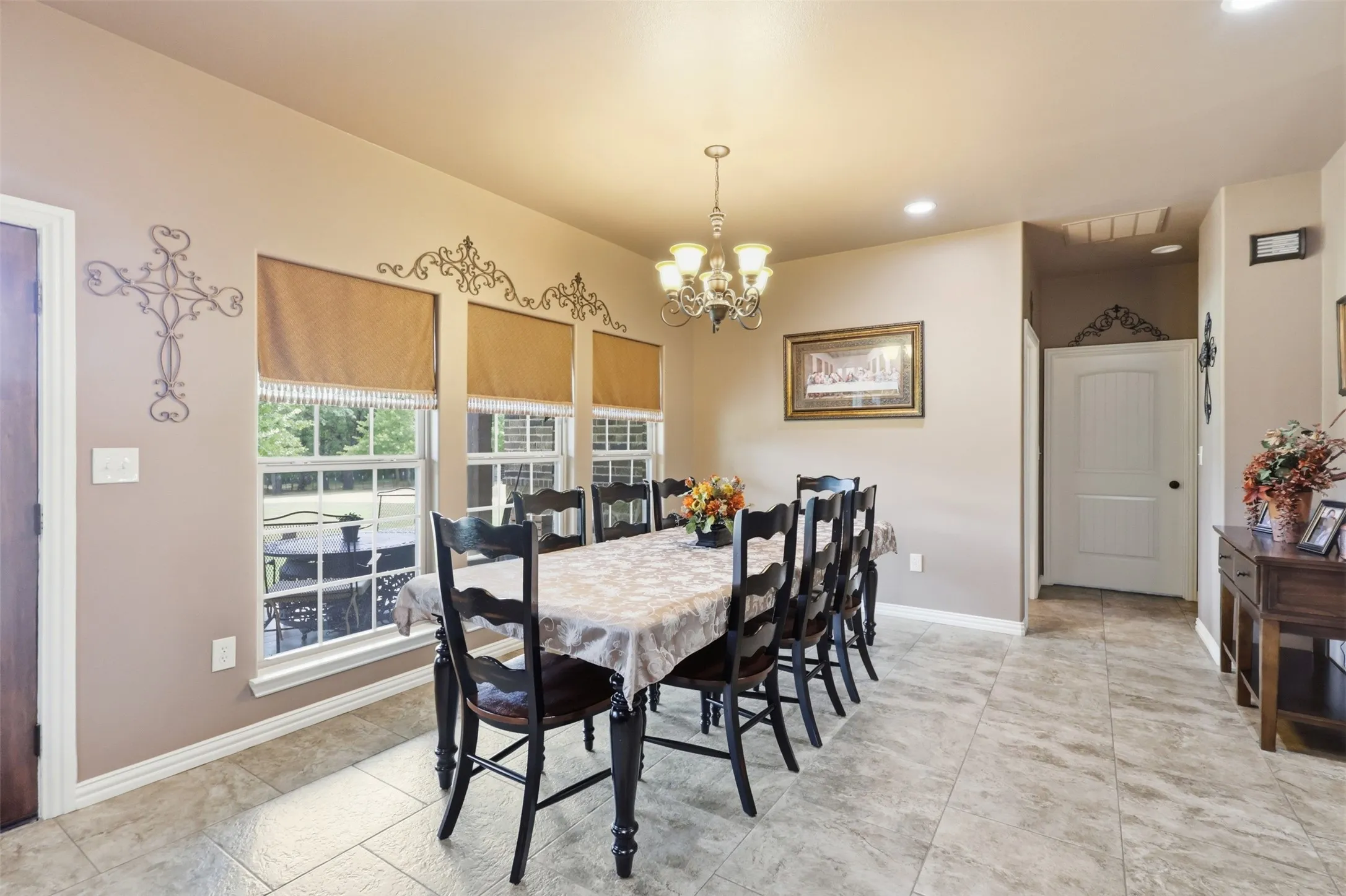 Single Family Residence For Sale in Parker County , 2951 Harwell Lake Road, Weatherford, Texas 76088, 4 Bedroom, 3 Bathroom, 2 Garage spaces, 2,655 Sqft, built in 2016, mls#21320445, Real Estate Agent in Weatherford, Homes For Sale in Parker county, Homes For Sale in Weatherford, Realtor in Weatherford Texas, Real Estate Brokerage Independent Realty Texas, Luminita Cordes Realtor
