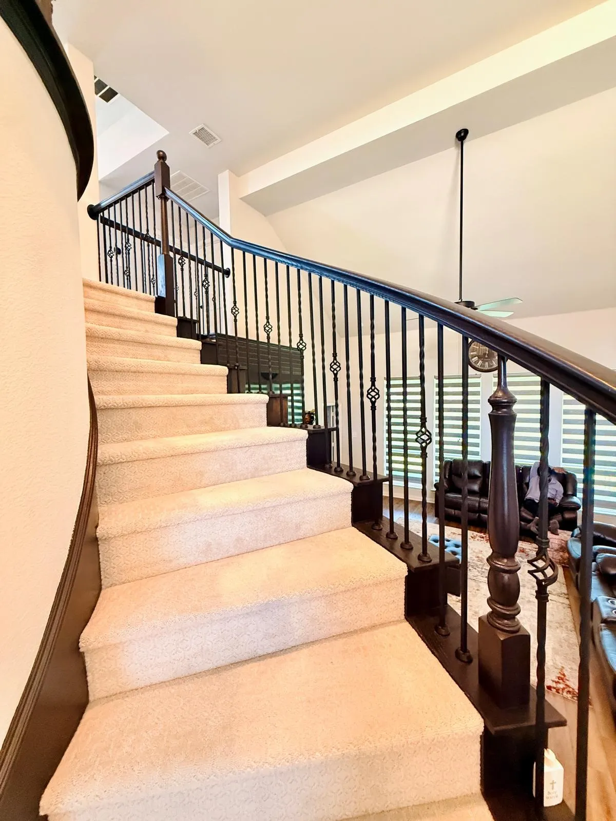 Single Family Residence For Sale in Ellis County , 214 Tradd Street, Glenn Heights, Texas 75154, 4 Bedrooms, 4 Bathrooms, 2 Garage spaces, 3,785 Sqft, built in 2022, Price $589,000, mls#21327057, Real Estate Agent in Glenn Heights, Homes For Sale in Ellis county, Homes For Sale in Glenn Heights, Realtor in Glenn Heights Texas, Real Estate Brokerage Independent Realty Texas, Luminita Cordes Realtor