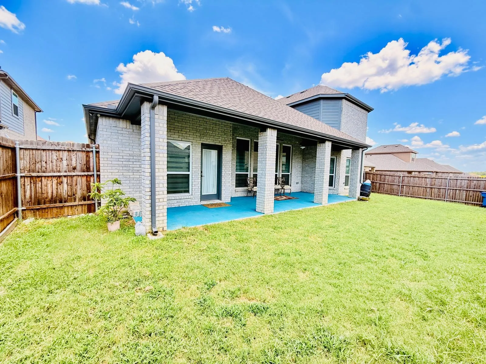 Single Family Residence For Sale in Ellis County , 214 Tradd Street, Glenn Heights, Texas 75154, 4 Bedrooms, 4 Bathrooms, 2 Garage spaces, 3,785 Sqft, built in 2022, Price $589,000, mls#21327057, Real Estate Agent in Glenn Heights, Homes For Sale in Ellis county, Homes For Sale in Glenn Heights, Realtor in Glenn Heights Texas, Real Estate Brokerage Independent Realty Texas, Luminita Cordes Realtor