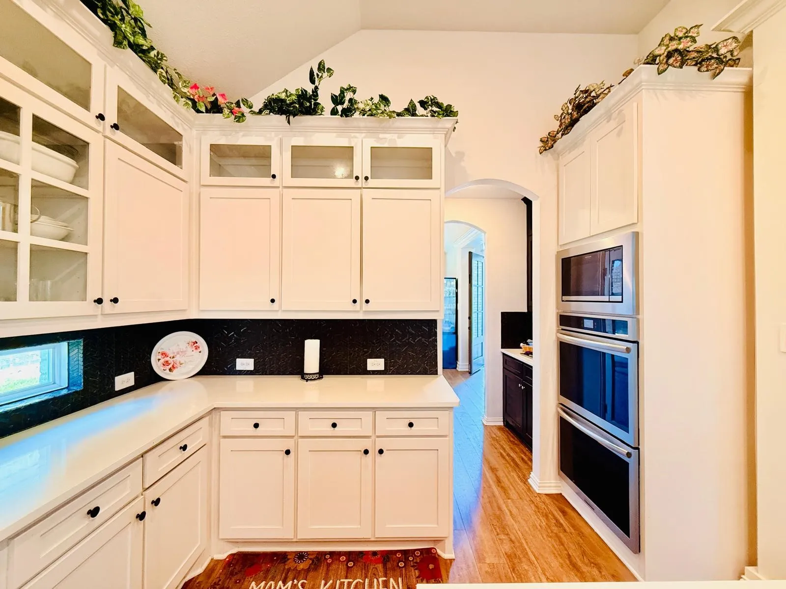 Single Family Residence For Sale in Ellis County , 214 Tradd Street, Glenn Heights, Texas 75154, 4 Bedrooms, 4 Bathrooms, 2 Garage spaces, 3,785 Sqft, built in 2022, Price $589,000, mls#21327057, Real Estate Agent in Glenn Heights, Homes For Sale in Ellis county, Homes For Sale in Glenn Heights, Realtor in Glenn Heights Texas, Real Estate Brokerage Independent Realty Texas, Luminita Cordes Realtor