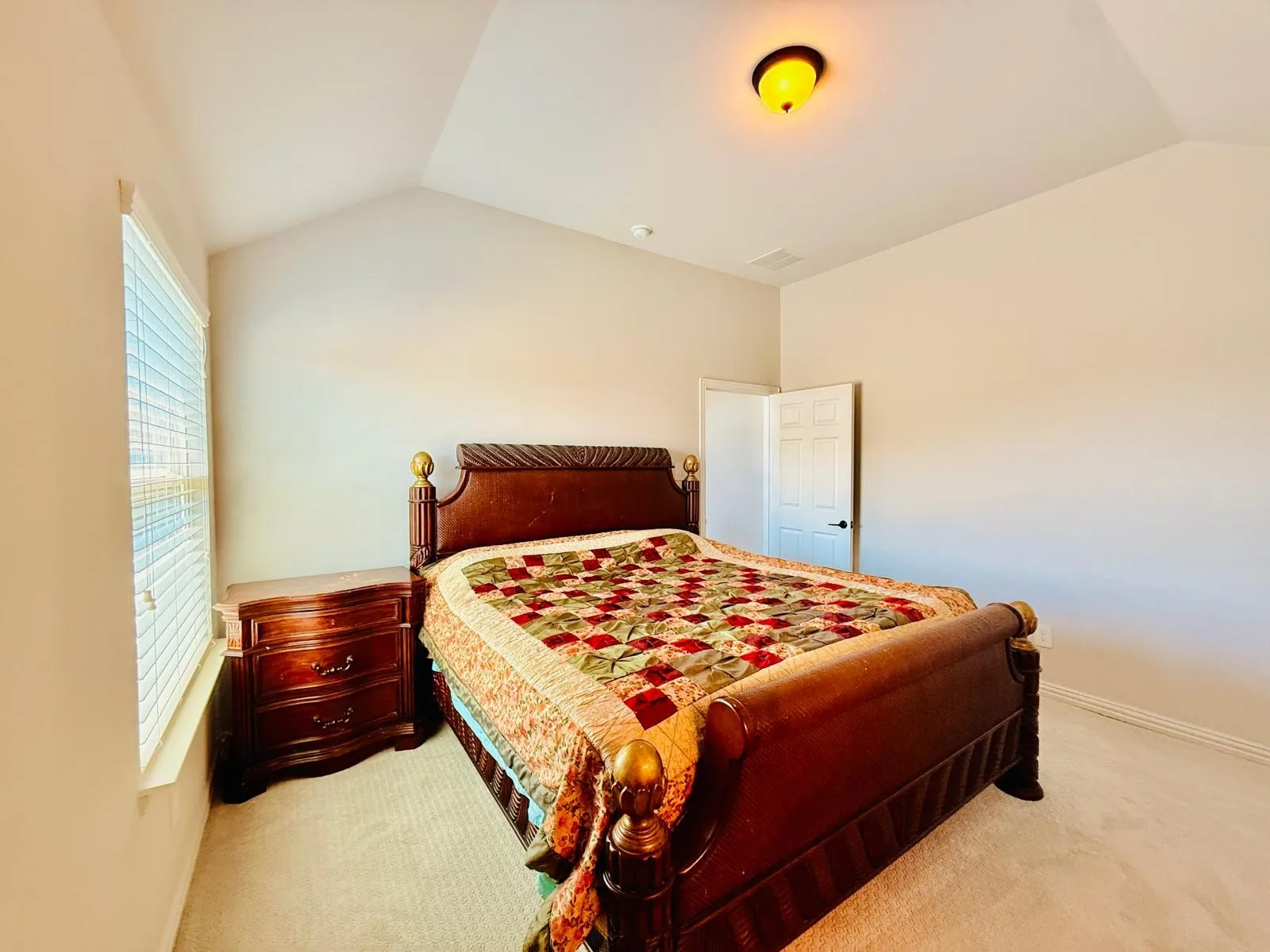 Single Family Residence For Sale in Ellis County , 214 Tradd Street, Glenn Heights, Texas 75154, 4 Bedrooms, 4 Bathrooms, 2 Garage spaces, 3,785 Sqft, built in 2022, Price $589,000, mls#21327057, Real Estate Agent in Glenn Heights, Homes For Sale in Ellis county, Homes For Sale in Glenn Heights, Realtor in Glenn Heights Texas, Real Estate Brokerage Independent Realty Texas, Luminita Cordes Realtor