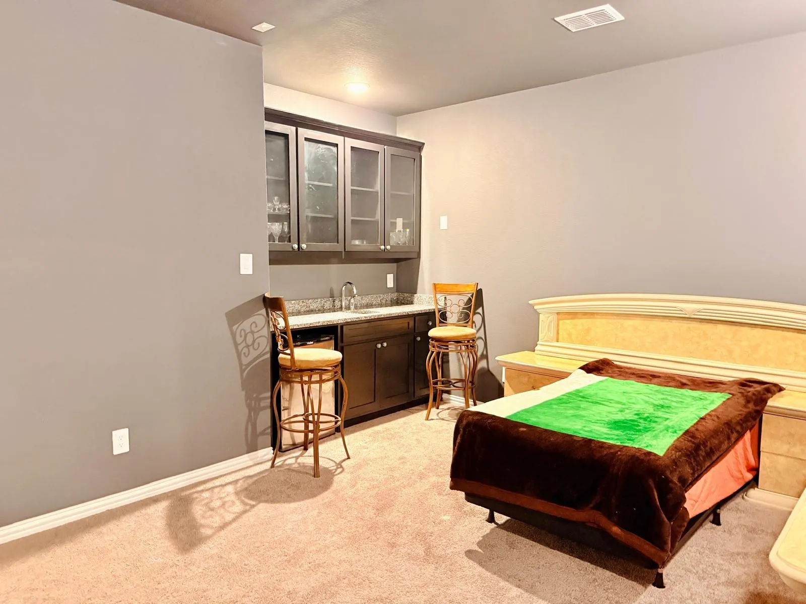Single Family Residence For Sale in Ellis County , 214 Tradd Street, Glenn Heights, Texas 75154, 4 Bedrooms, 4 Bathrooms, 2 Garage spaces, 3,785 Sqft, built in 2022, Price $589,000, mls#21327057, Real Estate Agent in Glenn Heights, Homes For Sale in Ellis county, Homes For Sale in Glenn Heights, Realtor in Glenn Heights Texas, Real Estate Brokerage Independent Realty Texas, Luminita Cordes Realtor