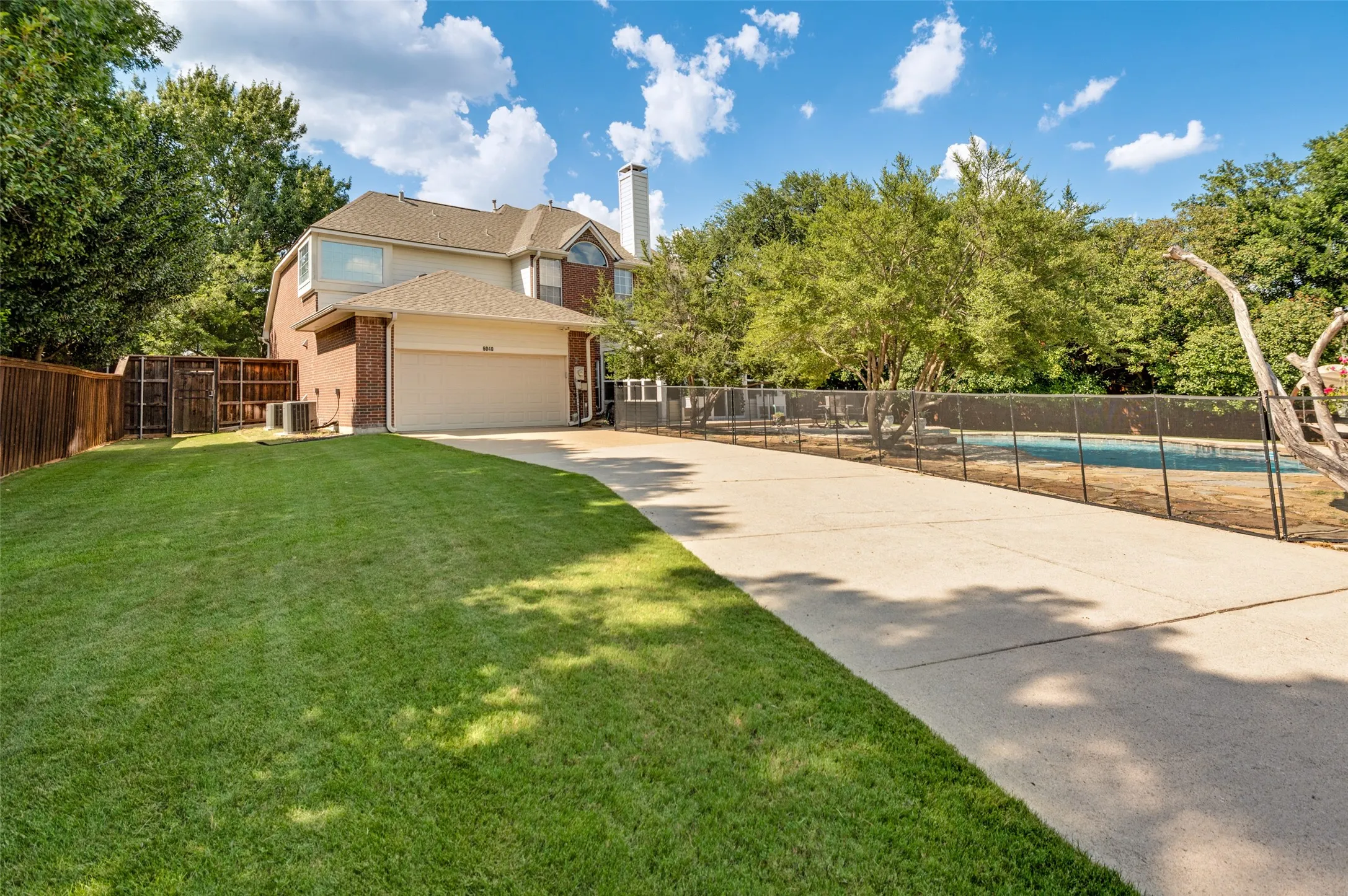 Single Family Residence For Sale in Collin County , 6040 Fieldstone Drive, Dallas, Texas 75252, 4 Bedroom, 3 Bathroom, 2 Garage spaces, 3,463 Sqft, built in 1993, mls#21325180, Real Estate Agent in Dallas, Homes For Sale in Collin county, Homes For Sale in Dallas, Realtor in Dallas Texas, Real Estate Brokerage Independent Realty Texas, Luminita Cordes Realtor
