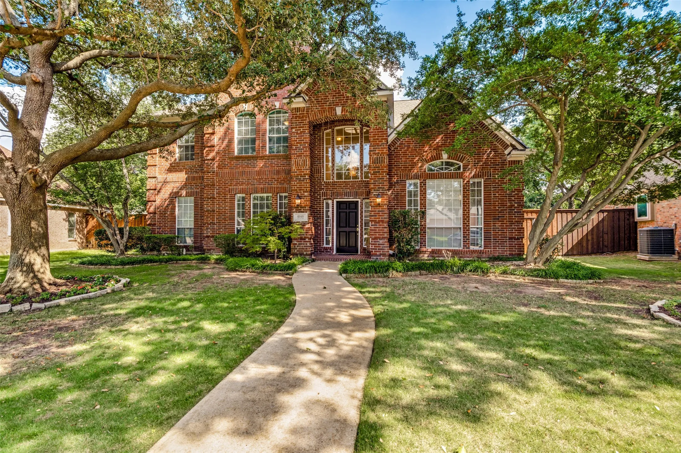Single Family Residence For Sale in Collin County , 6040 Fieldstone Drive, Dallas, Texas 75252, 4 Bedroom, 3 Bathroom, 2 Garage spaces, 3,463 Sqft, built in 1993, mls#21325180, Real Estate Agent in Dallas, Homes For Sale in Collin county, Homes For Sale in Dallas, Realtor in Dallas Texas, Real Estate Brokerage Independent Realty Texas, Luminita Cordes Realtor