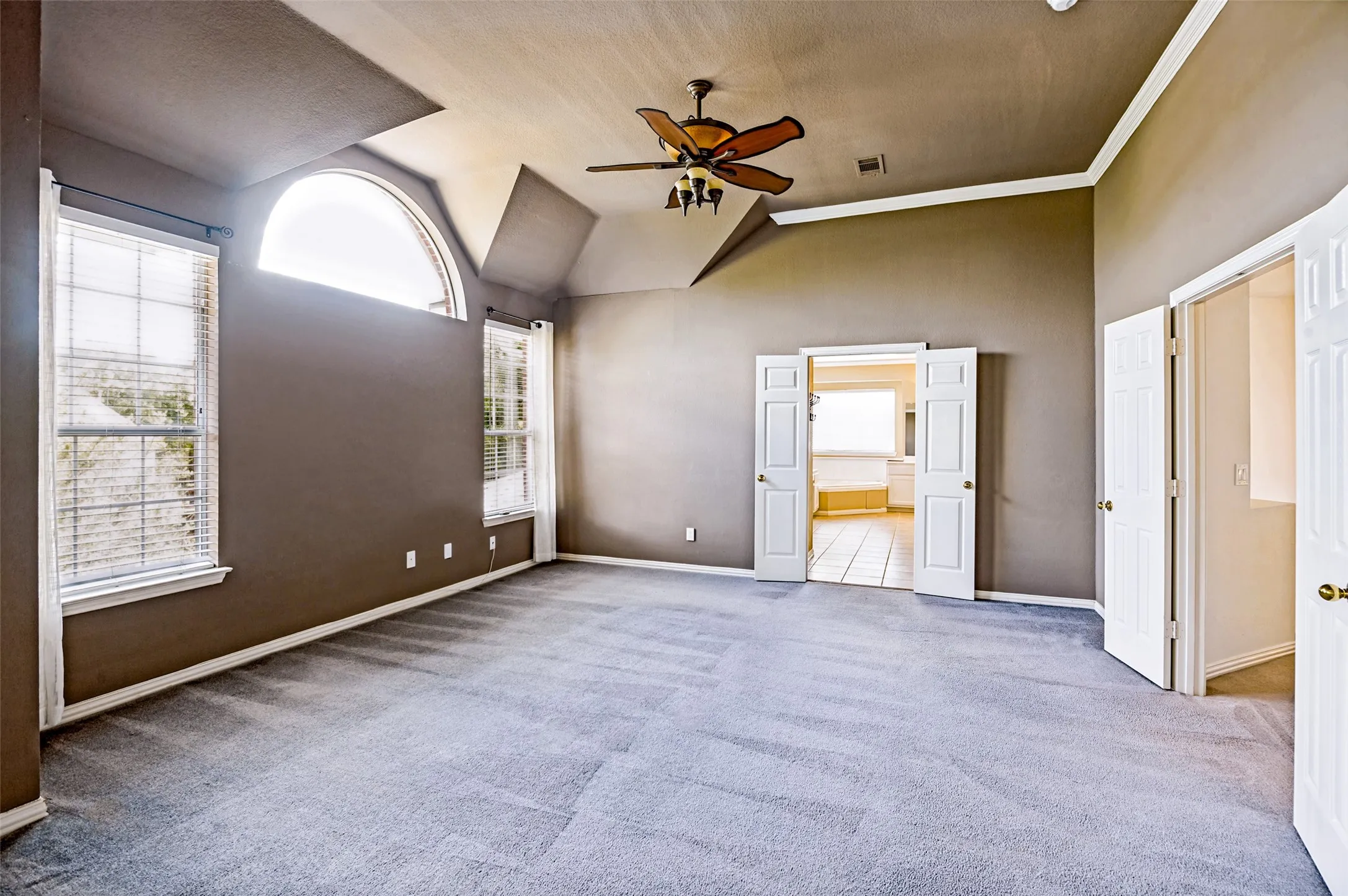 Single Family Residence For Sale in Collin County , 6040 Fieldstone Drive, Dallas, Texas 75252, 4 Bedroom, 3 Bathroom, 2 Garage spaces, 3,463 Sqft, built in 1993, mls#21325180, Real Estate Agent in Dallas, Homes For Sale in Collin county, Homes For Sale in Dallas, Realtor in Dallas Texas, Real Estate Brokerage Independent Realty Texas, Luminita Cordes Realtor