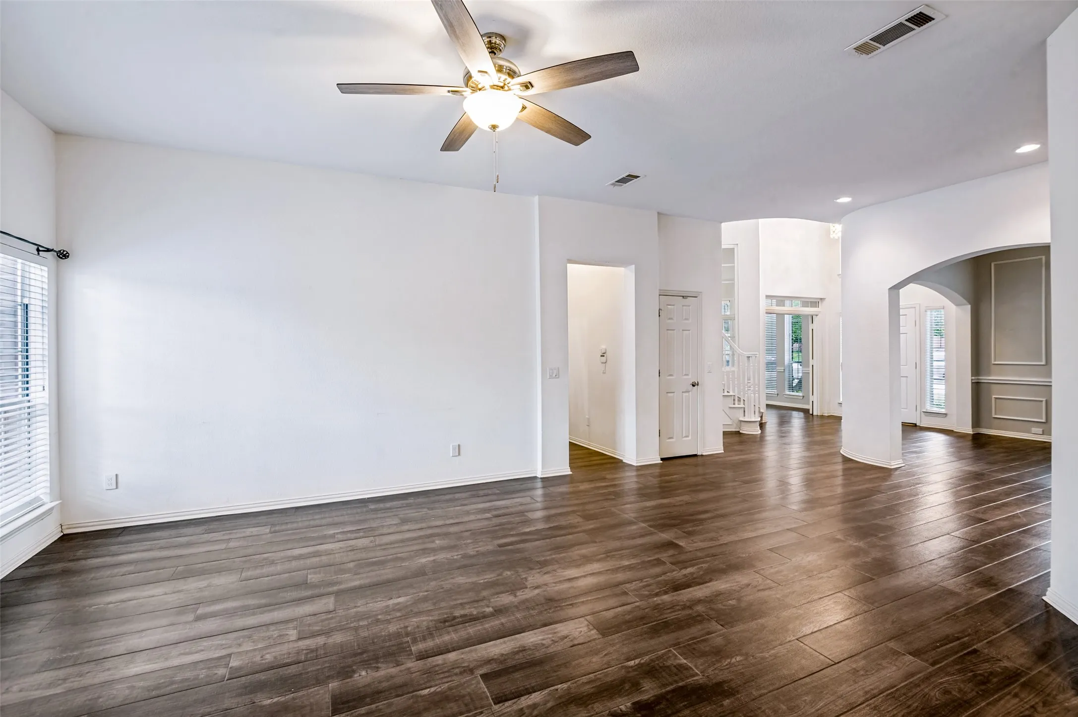Single Family Residence For Sale in Collin County , 6040 Fieldstone Drive, Dallas, Texas 75252, 4 Bedroom, 3 Bathroom, 2 Garage spaces, 3,463 Sqft, built in 1993, mls#21325180, Real Estate Agent in Dallas, Homes For Sale in Collin county, Homes For Sale in Dallas, Realtor in Dallas Texas, Real Estate Brokerage Independent Realty Texas, Luminita Cordes Realtor