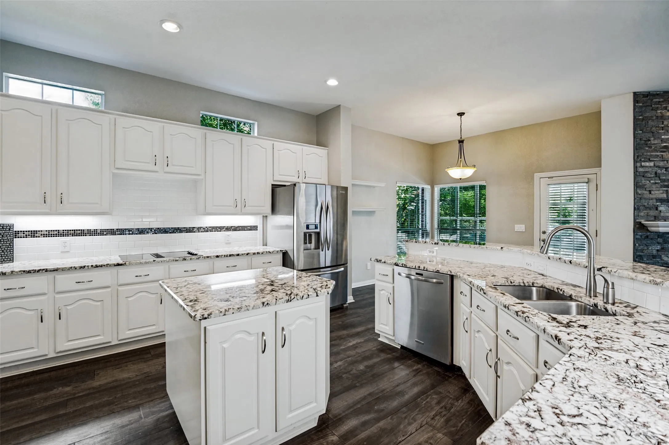 Single Family Residence For Sale in Collin County , 6040 Fieldstone Drive, Dallas, Texas 75252, 4 Bedroom, 3 Bathroom, 2 Garage spaces, 3,463 Sqft, built in 1993, mls#21325180, Real Estate Agent in Dallas, Homes For Sale in Collin county, Homes For Sale in Dallas, Realtor in Dallas Texas, Real Estate Brokerage Independent Realty Texas, Luminita Cordes Realtor