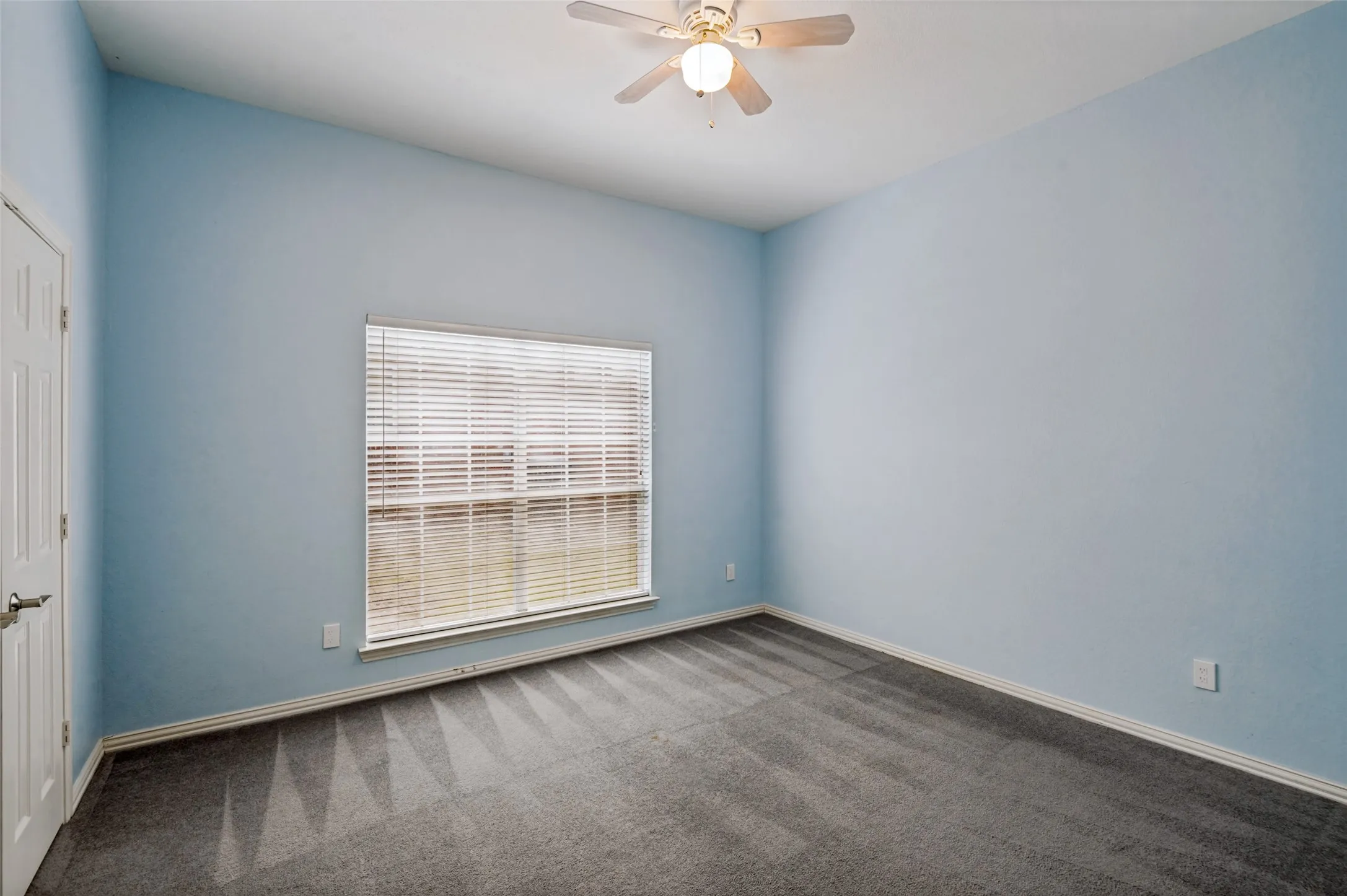 Single Family Residence For Sale in Collin County , 6040 Fieldstone Drive, Dallas, Texas 75252, 4 Bedroom, 3 Bathroom, 2 Garage spaces, 3,463 Sqft, built in 1993, mls#21325180, Real Estate Agent in Dallas, Homes For Sale in Collin county, Homes For Sale in Dallas, Realtor in Dallas Texas, Real Estate Brokerage Independent Realty Texas, Luminita Cordes Realtor
