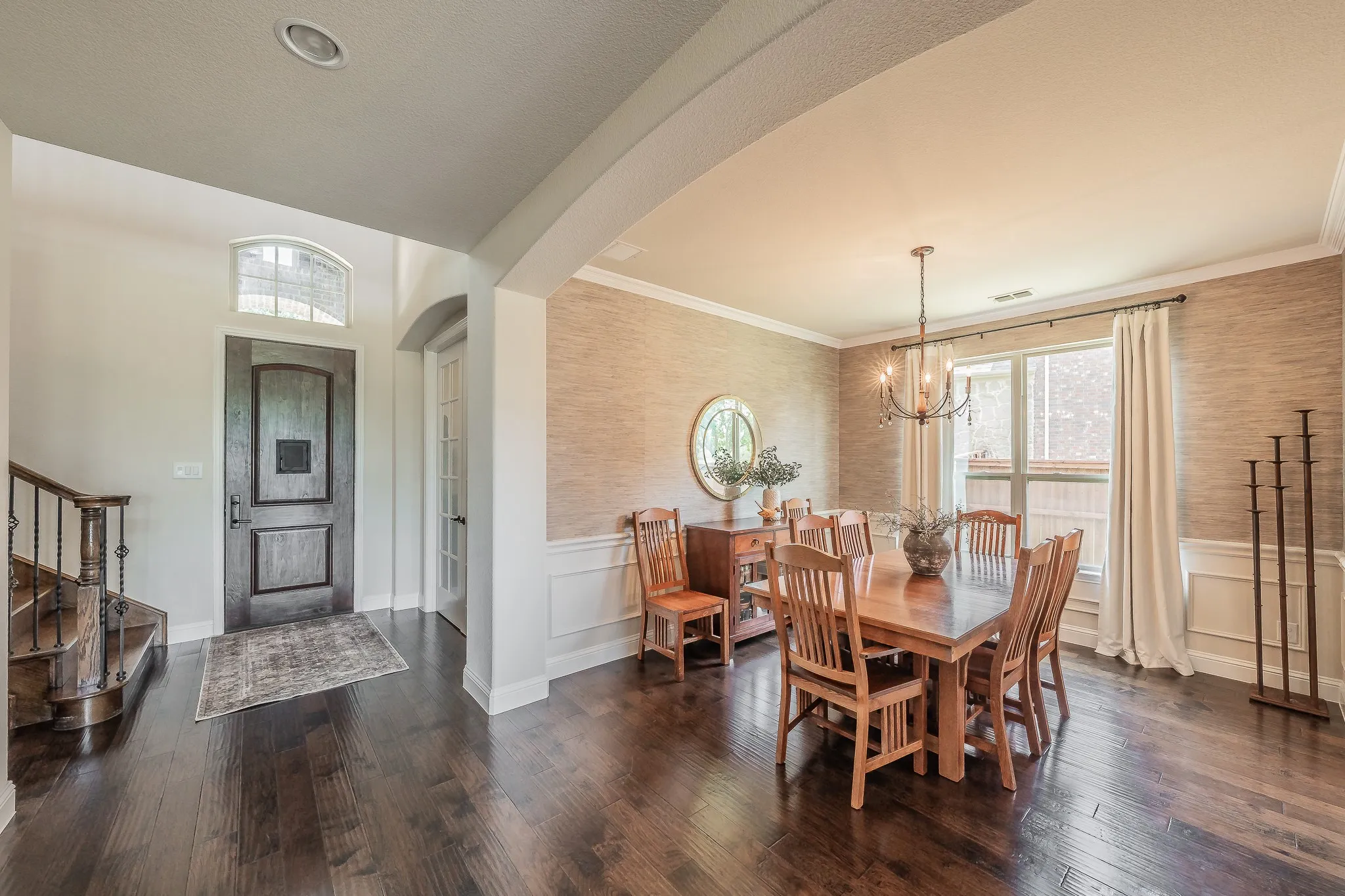 Single Family Residence For Sale in Denton County , 1233 Clearwater Drive, Frisco, Texas 75036, 4 Bedroom, 4 Bathroom, 2 Garage spaces, 3,744 Sqft, built in 2014, mls#21326991, Real Estate Agent in Frisco, Homes For Sale in Denton county, Homes For Sale in Frisco, Realtor in Frisco Texas, Real Estate Brokerage Independent Realty Texas, Luminita Cordes Realtor