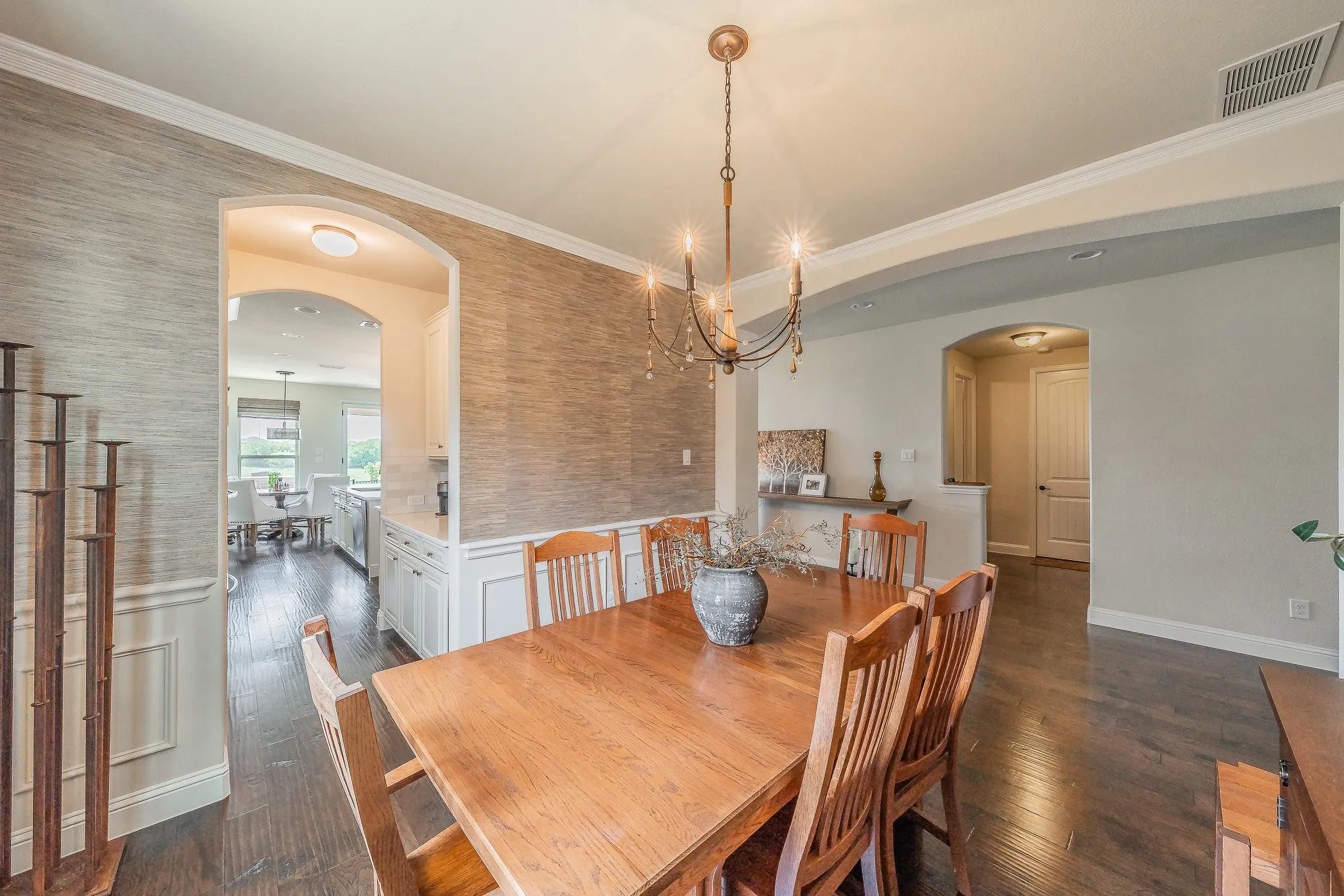 Single Family Residence For Sale in Denton County , 1233 Clearwater Drive, Frisco, Texas 75036, 4 Bedroom, 4 Bathroom, 2 Garage spaces, 3,744 Sqft, built in 2014, mls#21326991, Real Estate Agent in Frisco, Homes For Sale in Denton county, Homes For Sale in Frisco, Realtor in Frisco Texas, Real Estate Brokerage Independent Realty Texas, Luminita Cordes Realtor