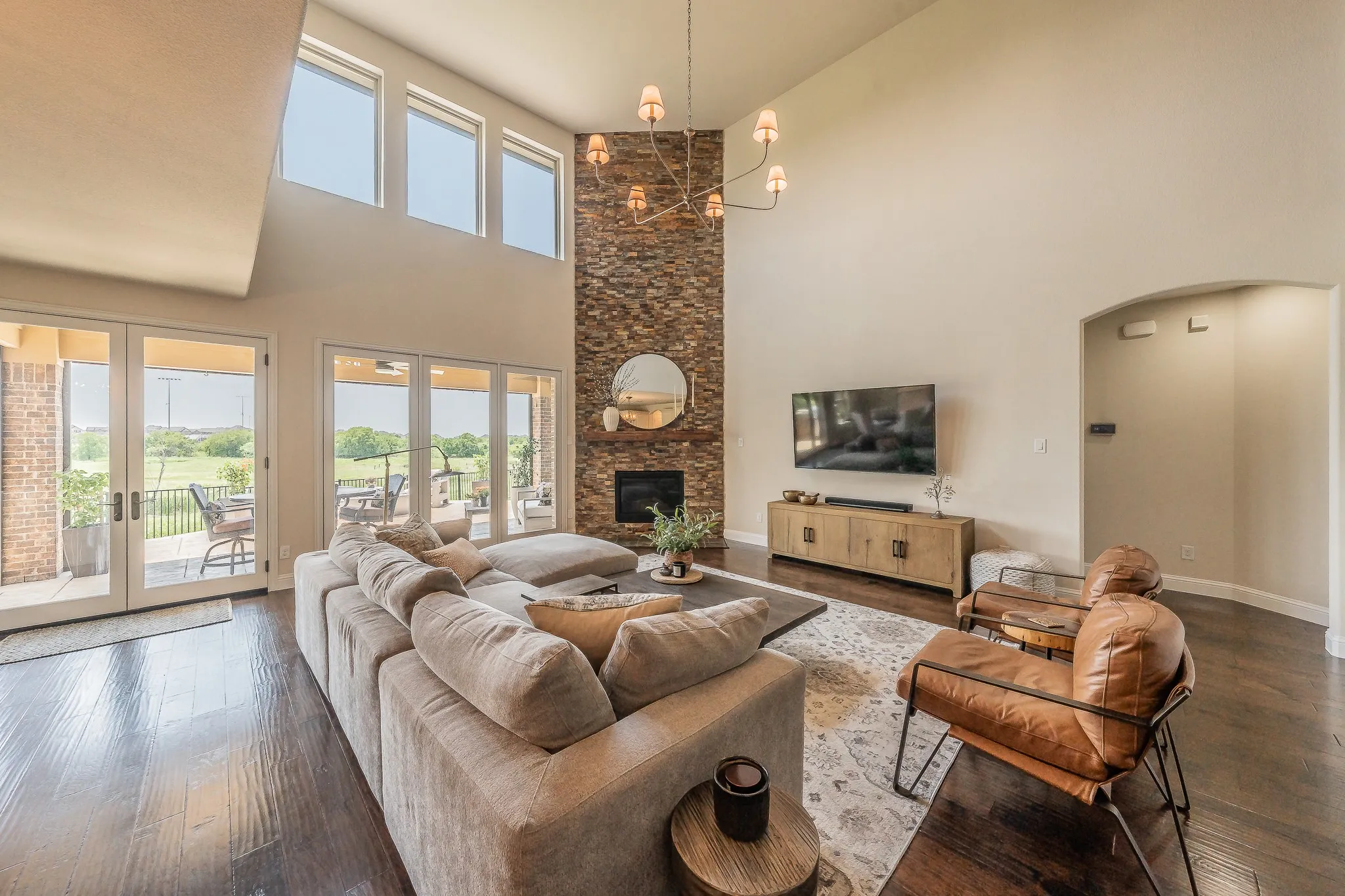 Single Family Residence For Sale in Denton County , 1233 Clearwater Drive, Frisco, Texas 75036, 4 Bedroom, 4 Bathroom, 2 Garage spaces, 3,744 Sqft, built in 2014, mls#21326991, Real Estate Agent in Frisco, Homes For Sale in Denton county, Homes For Sale in Frisco, Realtor in Frisco Texas, Real Estate Brokerage Independent Realty Texas, Luminita Cordes Realtor