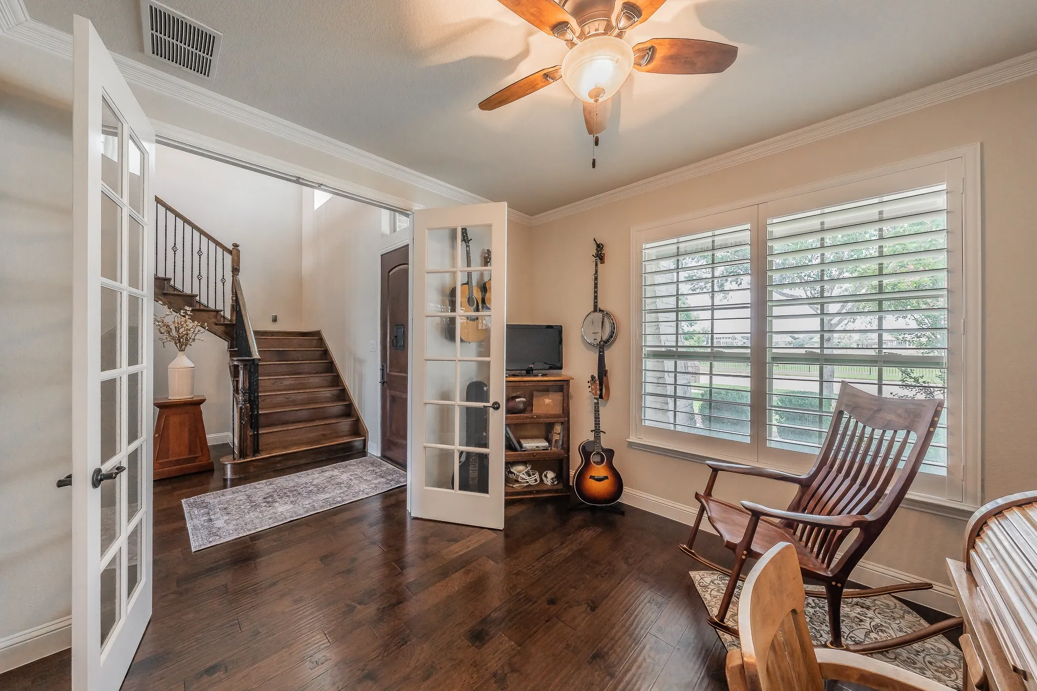 Single Family Residence For Sale in Denton County , 1233 Clearwater Drive, Frisco, Texas 75036, 4 Bedroom, 4 Bathroom, 2 Garage spaces, 3,744 Sqft, built in 2014, mls#21326991, Real Estate Agent in Frisco, Homes For Sale in Denton county, Homes For Sale in Frisco, Realtor in Frisco Texas, Real Estate Brokerage Independent Realty Texas, Luminita Cordes Realtor
