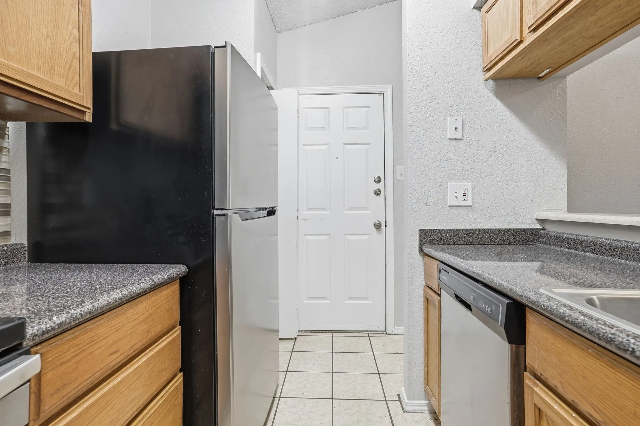 Single Family Residence For Sale in Dallas County , 6735 Woodhill Road, Dallas, Texas 75217, 3 Bedroom, 1 Bathroom, 1 Garage spaces, 1,132 Sqft, built in 1982, mls#21276487, Real Estate Agent in Dallas, Homes For Sale in Dallas county, Homes For Sale in Dallas, Realtor in Dallas Texas, Real Estate Brokerage Independent Realty Texas, Luminita Cordes Realtor