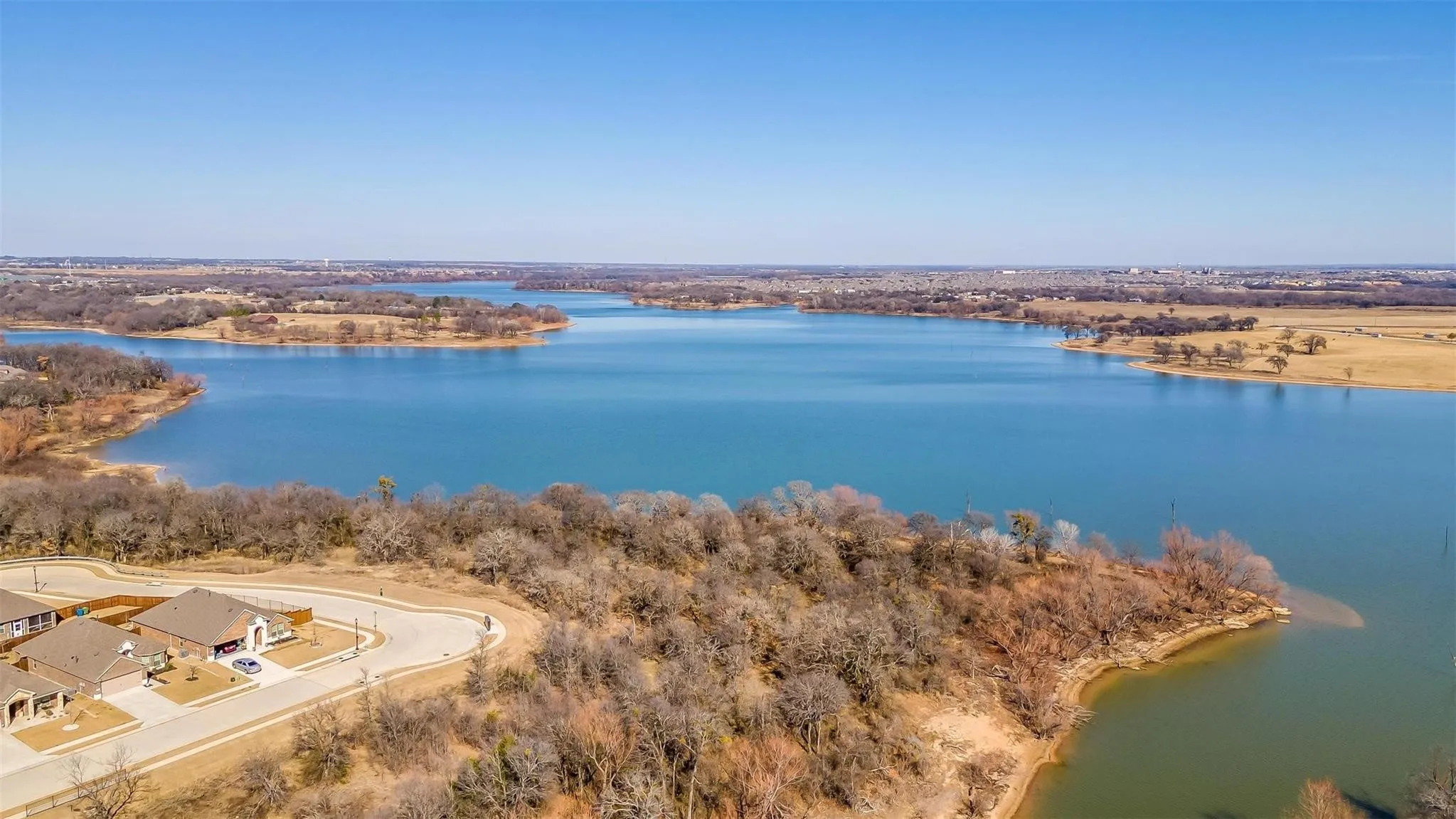 Single Family Residence For Rent in Denton County , 3309 Comal Drive, Little Elm, Texas 75068, 3 Bedroom, 2 Bathroom, Garage spaces, 1,689 Sqft, built in 2018, mls#21327071, Real Estate Agent in Little Elm, Homes For Rent in Denton county, Homes For Rent in Little Elm, Realtor in Little Elm Texas, Real Estate Brokerage Independent Realty Texas, Luminita Cordes Realtor
