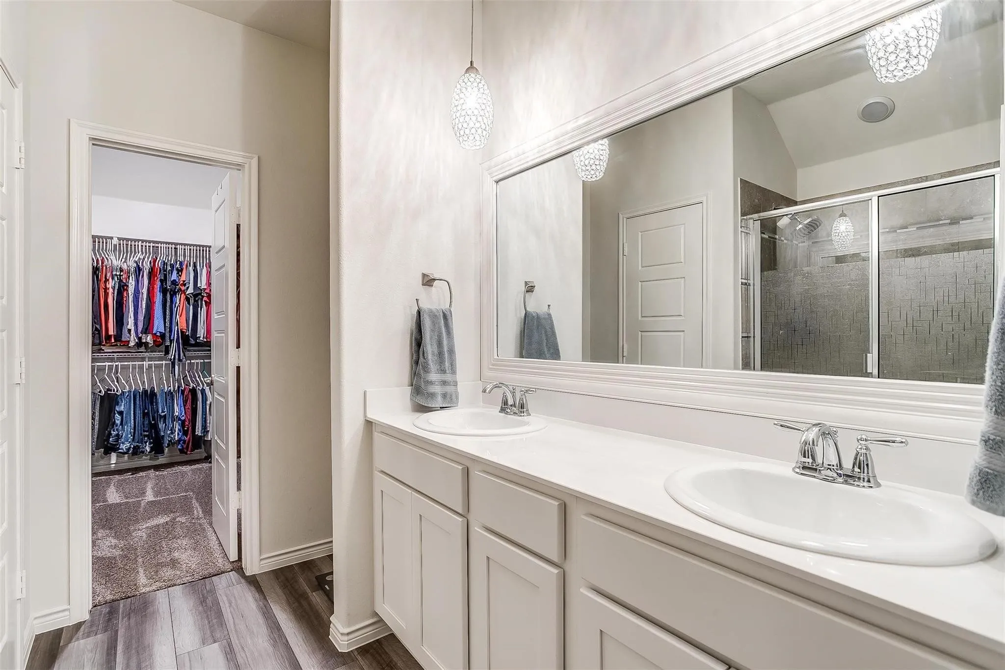 Single Family Residence For Rent in Denton County , 3309 Comal Drive, Little Elm, Texas 75068, 3 Bedroom, 2 Bathroom, Garage spaces, 1,689 Sqft, built in 2018, mls#21327071, Real Estate Agent in Little Elm, Homes For Rent in Denton county, Homes For Rent in Little Elm, Realtor in Little Elm Texas, Real Estate Brokerage Independent Realty Texas, Luminita Cordes Realtor