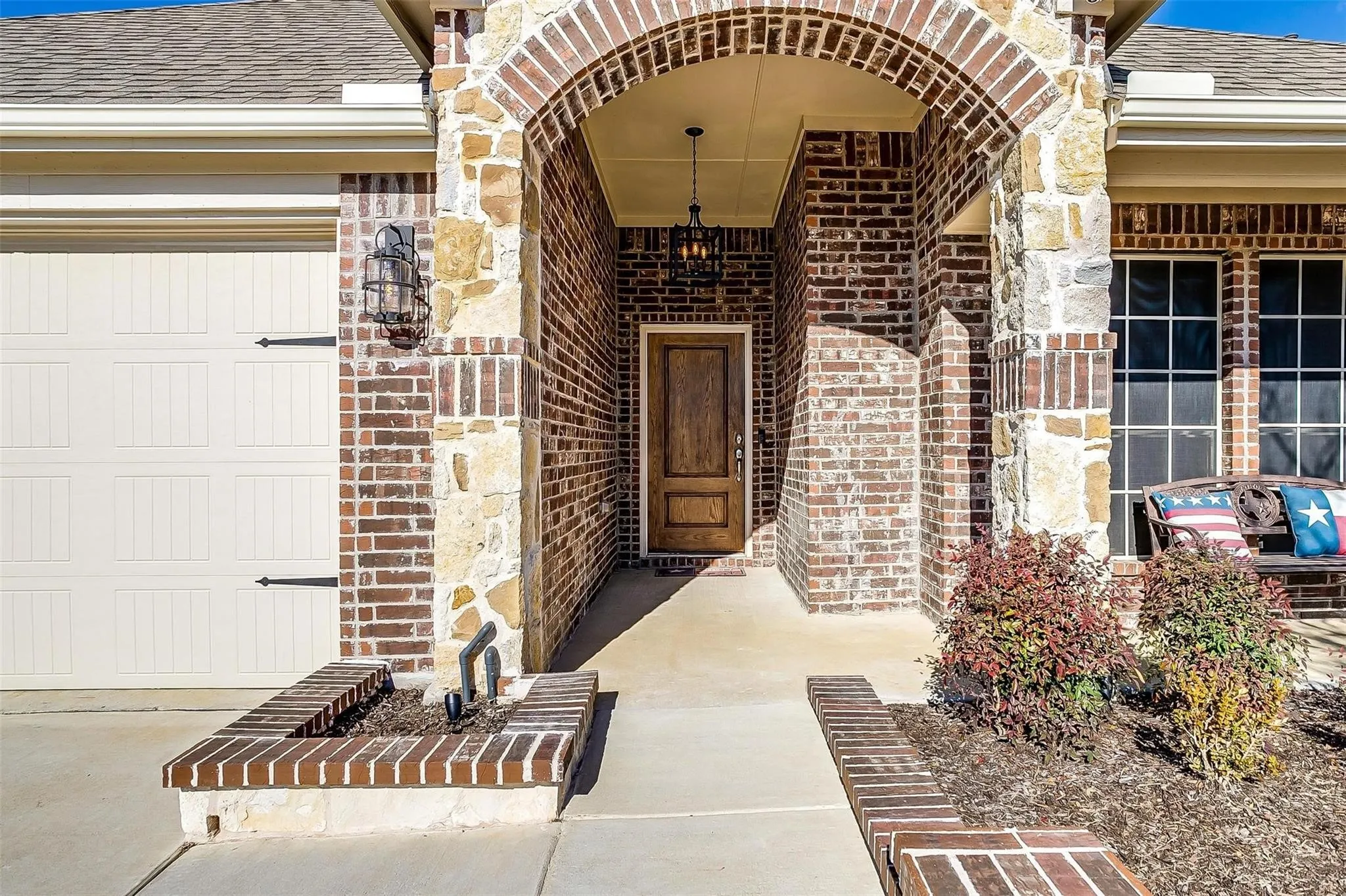 Single Family Residence For Rent in Denton County , 3309 Comal Drive, Little Elm, Texas 75068, 3 Bedroom, 2 Bathroom, Garage spaces, 1,689 Sqft, built in 2018, mls#21327071, Real Estate Agent in Little Elm, Homes For Rent in Denton county, Homes For Rent in Little Elm, Realtor in Little Elm Texas, Real Estate Brokerage Independent Realty Texas, Luminita Cordes Realtor
