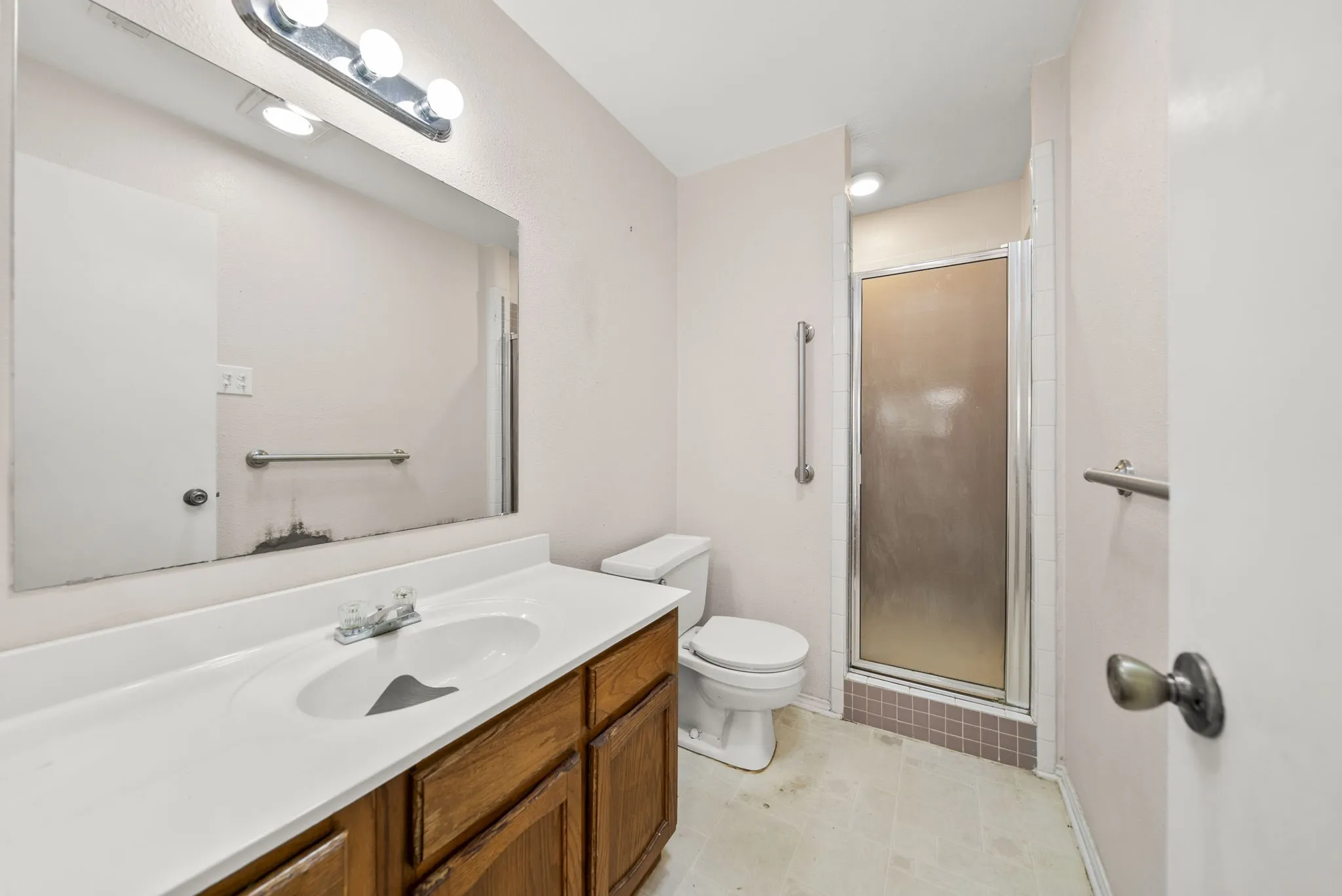 Single Family Residence For Sale in Collin County , 514 Pine Trail Drive, Allen, Texas 75002, 2 Bedroom, 2 Bathroom, Garage spaces, 992 Sqft, built in 1978, mls#21318152, Real Estate Agent in Allen, Homes For Sale in Collin county, Homes For Sale in Allen, Realtor in Allen Texas, Real Estate Brokerage Independent Realty Texas, Luminita Cordes Realtor