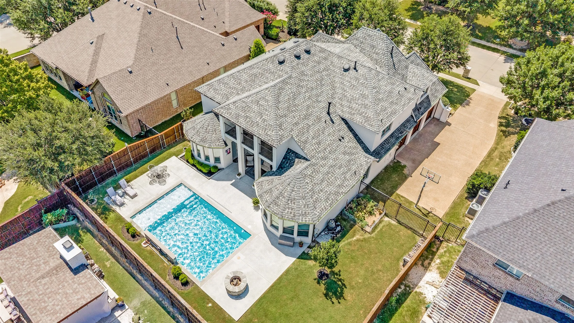 Single Family Residence For Sale in Collin County , 1301 Packsaddle Trail, Prosper, Texas 75078, 4 Bedroom, 4 Bathroom, 3 Garage spaces, 4,290 Sqft, built in 2013, mls#21319517, Real Estate Agent in Prosper, Homes For Sale in Collin county, Homes For Sale in Prosper, Realtor in Prosper Texas, Real Estate Brokerage Independent Realty Texas, Luminita Cordes Realtor