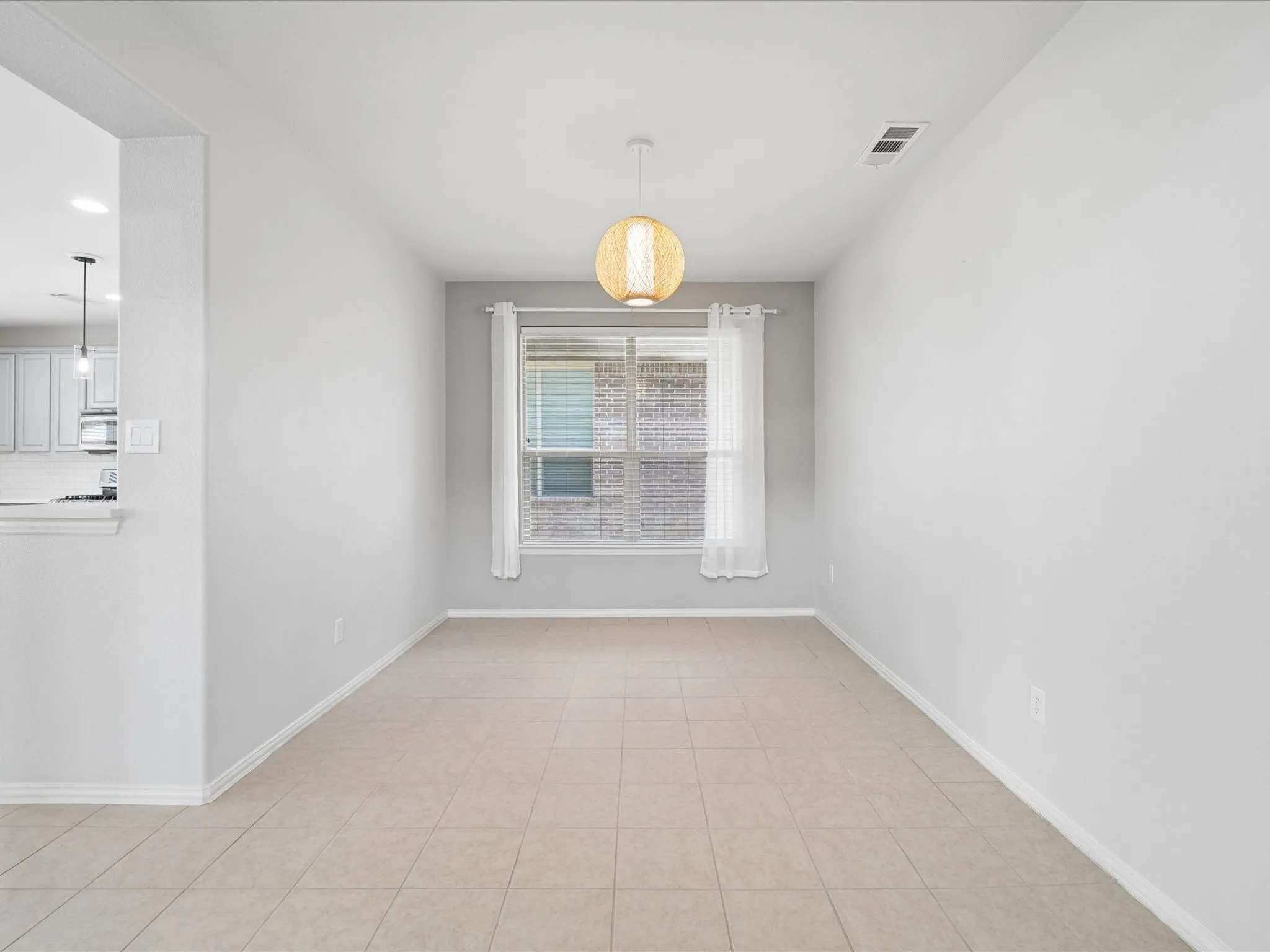 Single Family Residence For Sale in Collin County , 1907 Hidden Fairway Drive, Wylie, Texas 75098, 4 Bedroom, 3 Bathroom, 2 Garage spaces, 2,815 Sqft, built in 2010, mls#21325191, Real Estate Agent in Wylie, Homes For Sale in Collin county, Homes For Sale in Wylie, Realtor in Wylie Texas, Real Estate Brokerage Independent Realty Texas, Luminita Cordes Realtor