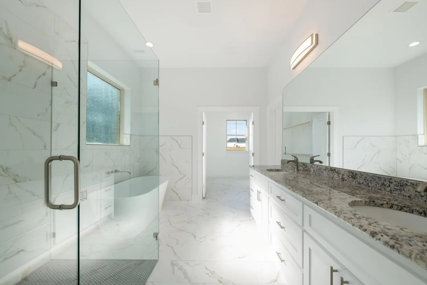 Single Family Residence For Sale in Hill County , 13027 Eagles Nest Drive, Whitney, Texas 76692, 3 Bedroom, 3 Bathroom, 2 Garage spaces, 2,302 Sqft, built in 2022, mls#21327028, Real Estate Agent in Whitney, Homes For Sale in Hill county, Homes For Sale in Whitney, Realtor in Whitney Texas, Real Estate Brokerage Independent Realty Texas, Luminita Cordes Realtor
