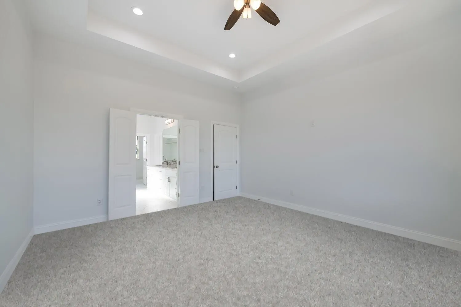 Single Family Residence For Sale in Hill County , 13027 Eagles Nest Drive, Whitney, Texas 76692, 3 Bedroom, 3 Bathroom, 2 Garage spaces, 2,302 Sqft, built in 2022, mls#21327028, Real Estate Agent in Whitney, Homes For Sale in Hill county, Homes For Sale in Whitney, Realtor in Whitney Texas, Real Estate Brokerage Independent Realty Texas, Luminita Cordes Realtor