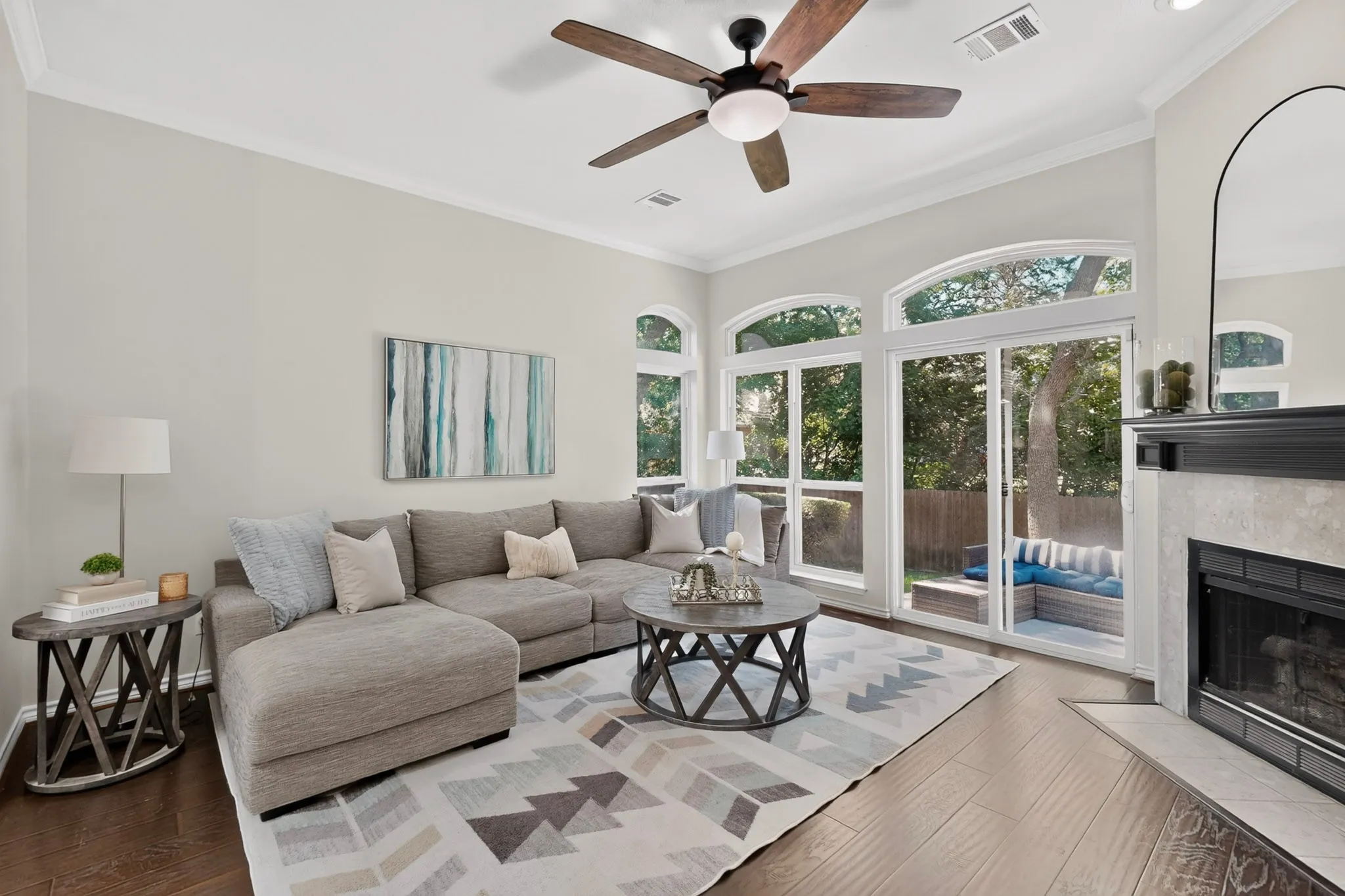 Single Family Residence For Sale in Tarrant County , 3400 Paint Brush Lane, Bedford, Texas 76021, 4 Bedroom, 3 Bathroom, 2 Garage spaces, 2,245 Sqft, built in 1988, mls#21327082, Real Estate Agent in Bedford, Homes For Sale in Tarrant county, Homes For Sale in Bedford, Realtor in Bedford Texas, Real Estate Brokerage Independent Realty Texas, Luminita Cordes Realtor