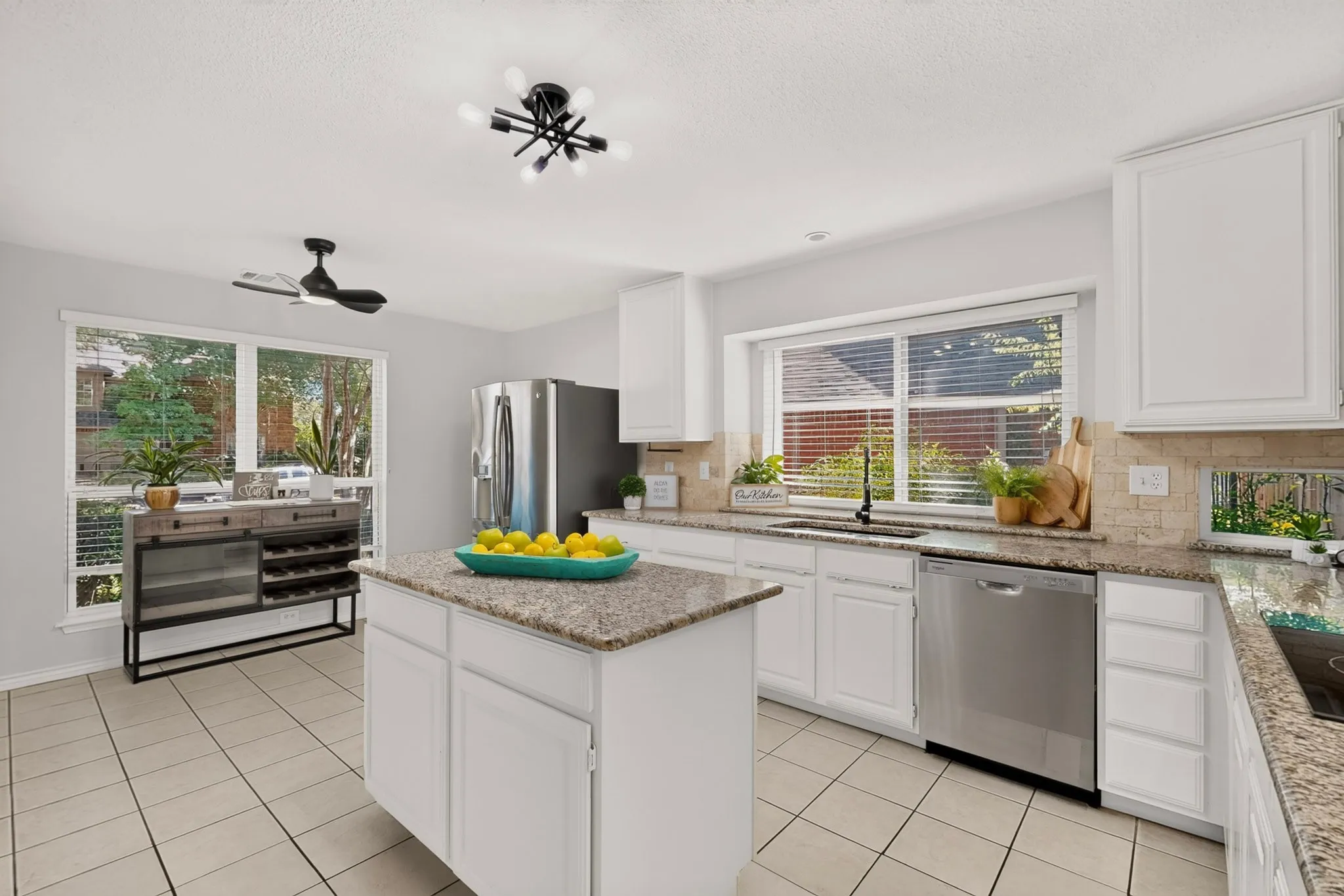 Single Family Residence For Sale in Tarrant County , 3400 Paint Brush Lane, Bedford, Texas 76021, 4 Bedroom, 3 Bathroom, 2 Garage spaces, 2,245 Sqft, built in 1988, mls#21327082, Real Estate Agent in Bedford, Homes For Sale in Tarrant county, Homes For Sale in Bedford, Realtor in Bedford Texas, Real Estate Brokerage Independent Realty Texas, Luminita Cordes Realtor