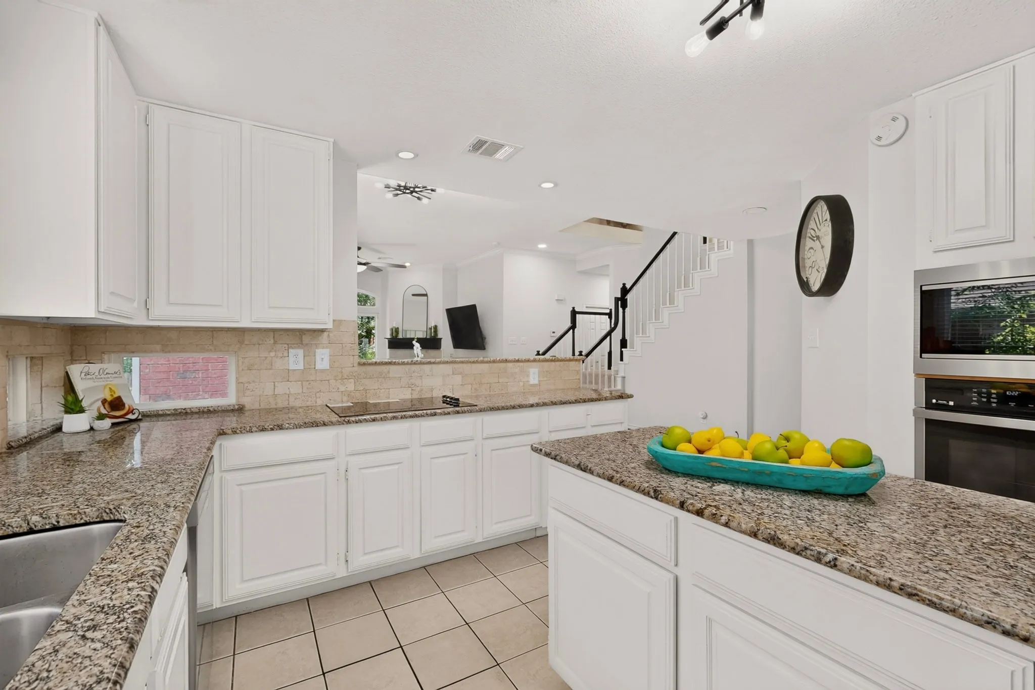 Single Family Residence For Sale in Tarrant County , 3400 Paint Brush Lane, Bedford, Texas 76021, 4 Bedroom, 3 Bathroom, 2 Garage spaces, 2,245 Sqft, built in 1988, mls#21327082, Real Estate Agent in Bedford, Homes For Sale in Tarrant county, Homes For Sale in Bedford, Realtor in Bedford Texas, Real Estate Brokerage Independent Realty Texas, Luminita Cordes Realtor