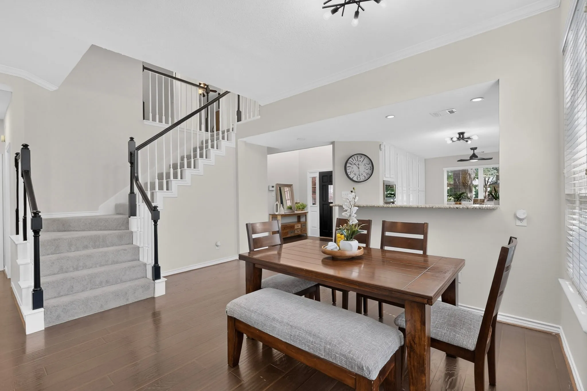 Single Family Residence For Sale in Tarrant County , 3400 Paint Brush Lane, Bedford, Texas 76021, 4 Bedroom, 3 Bathroom, 2 Garage spaces, 2,245 Sqft, built in 1988, mls#21327082, Real Estate Agent in Bedford, Homes For Sale in Tarrant county, Homes For Sale in Bedford, Realtor in Bedford Texas, Real Estate Brokerage Independent Realty Texas, Luminita Cordes Realtor