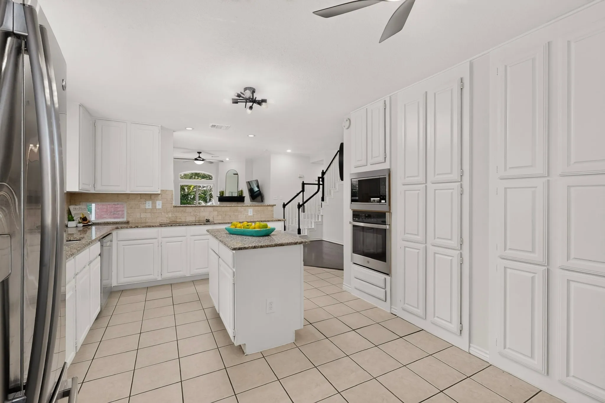 Single Family Residence For Sale in Tarrant County , 3400 Paint Brush Lane, Bedford, Texas 76021, 4 Bedroom, 3 Bathroom, 2 Garage spaces, 2,245 Sqft, built in 1988, mls#21327082, Real Estate Agent in Bedford, Homes For Sale in Tarrant county, Homes For Sale in Bedford, Realtor in Bedford Texas, Real Estate Brokerage Independent Realty Texas, Luminita Cordes Realtor