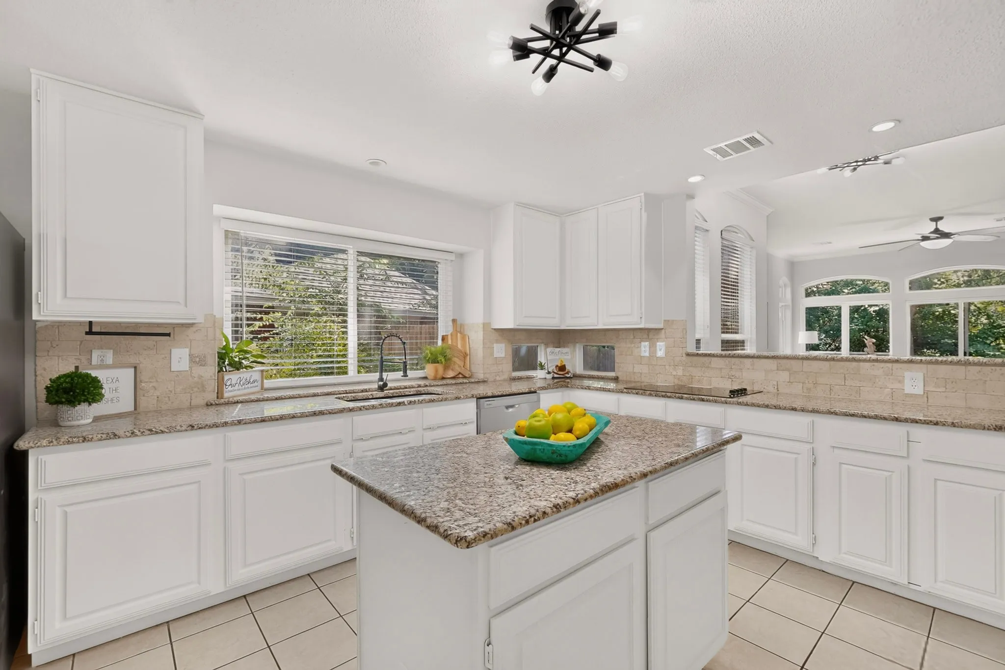 Single Family Residence For Sale in Tarrant County , 3400 Paint Brush Lane, Bedford, Texas 76021, 4 Bedroom, 3 Bathroom, 2 Garage spaces, 2,245 Sqft, built in 1988, mls#21327082, Real Estate Agent in Bedford, Homes For Sale in Tarrant county, Homes For Sale in Bedford, Realtor in Bedford Texas, Real Estate Brokerage Independent Realty Texas, Luminita Cordes Realtor