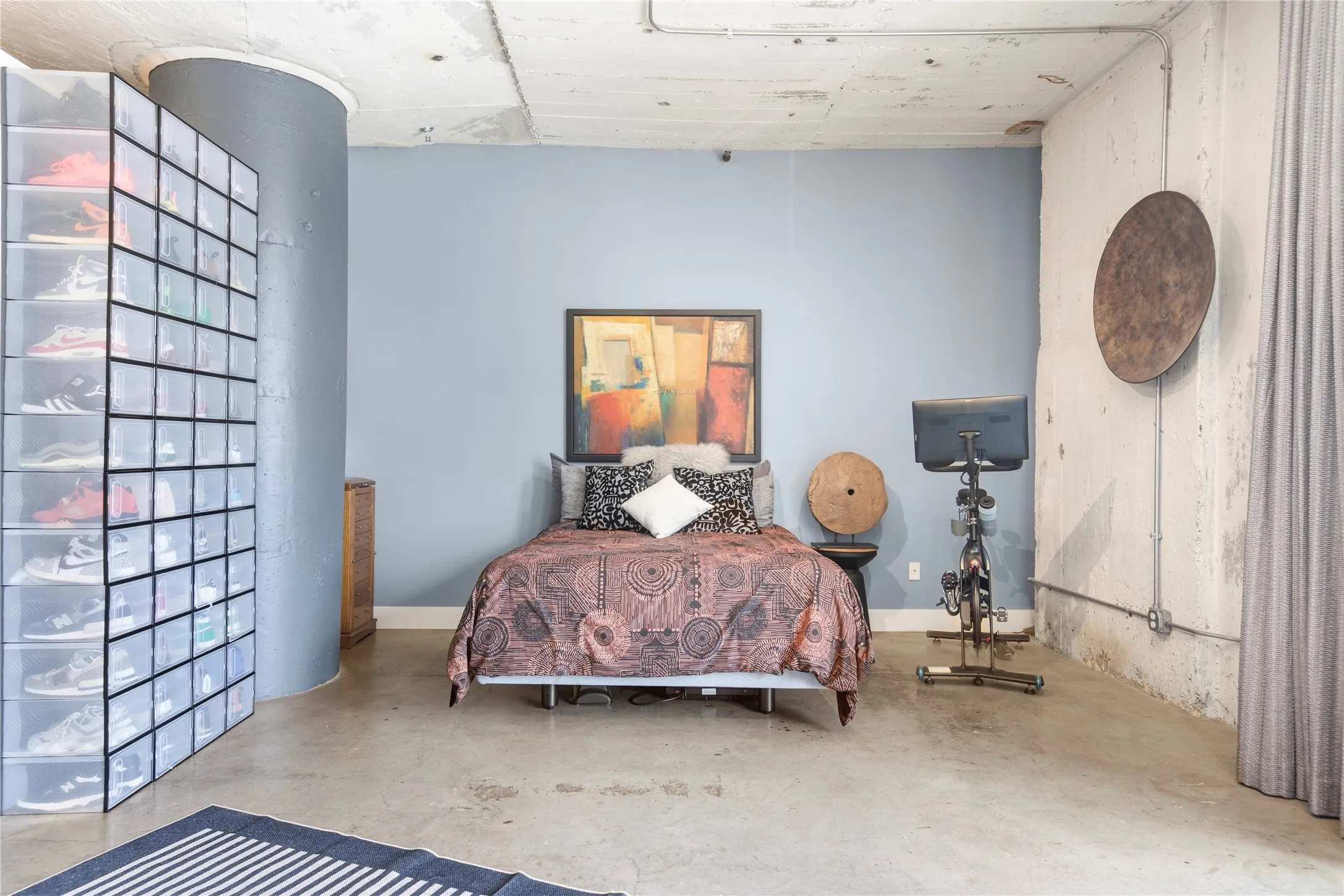 Condominium For Sale in Dallas County , 1122 Jackson Street 402, Dallas, Texas 75202, 2 Bedroom, 1 Bathroom, 2 Garage spaces, 1,411 Sqft, built in 1925, Price $310,000, mls#21325593, Real Estate Agent in Dallas, Homes For Sale in Dallas county, Homes For Sale in Dallas, Realtor in Dallas Texas, Real Estate Brokerage Independent Realty Texas, Luminita Cordes Realtor