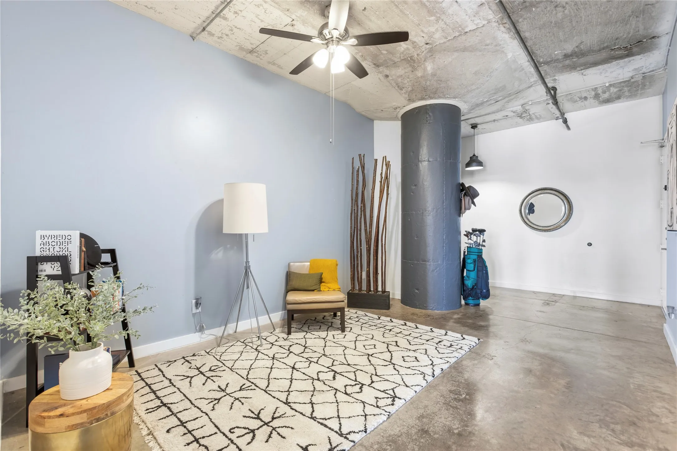 Condominium For Sale in Dallas County , 1122 Jackson Street 402, Dallas, Texas 75202, 2 Bedroom, 1 Bathroom, 2 Garage spaces, 1,411 Sqft, built in 1925, Price $310,000, mls#21325593, Real Estate Agent in Dallas, Homes For Sale in Dallas county, Homes For Sale in Dallas, Realtor in Dallas Texas, Real Estate Brokerage Independent Realty Texas, Luminita Cordes Realtor