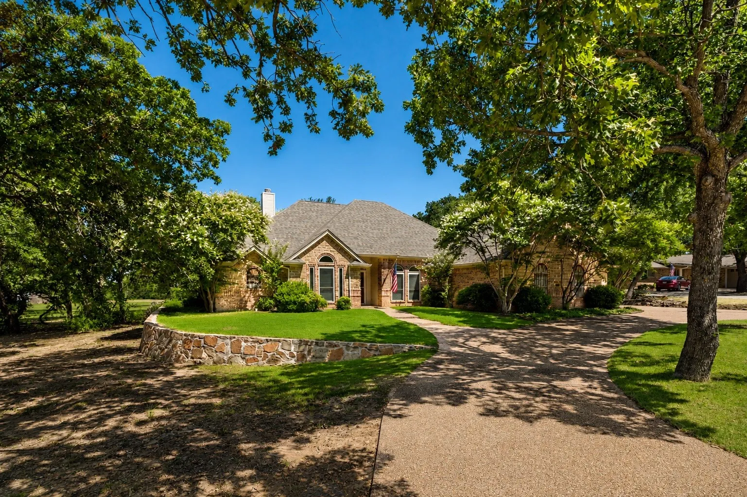 Single Family Residence For Sale in Wise County , 222 Hart Court, Runaway Bay, Texas 76426, 4 Bedroom, 2 Bathroom, 2 Garage spaces, 2,198 Sqft, built in 2002, mls#21323407, Real Estate Agent in Runaway Bay, Homes For Sale in Wise county, Homes For Sale in Runaway Bay, Realtor in Runaway Bay Texas, Real Estate Brokerage Independent Realty Texas, Luminita Cordes Realtor