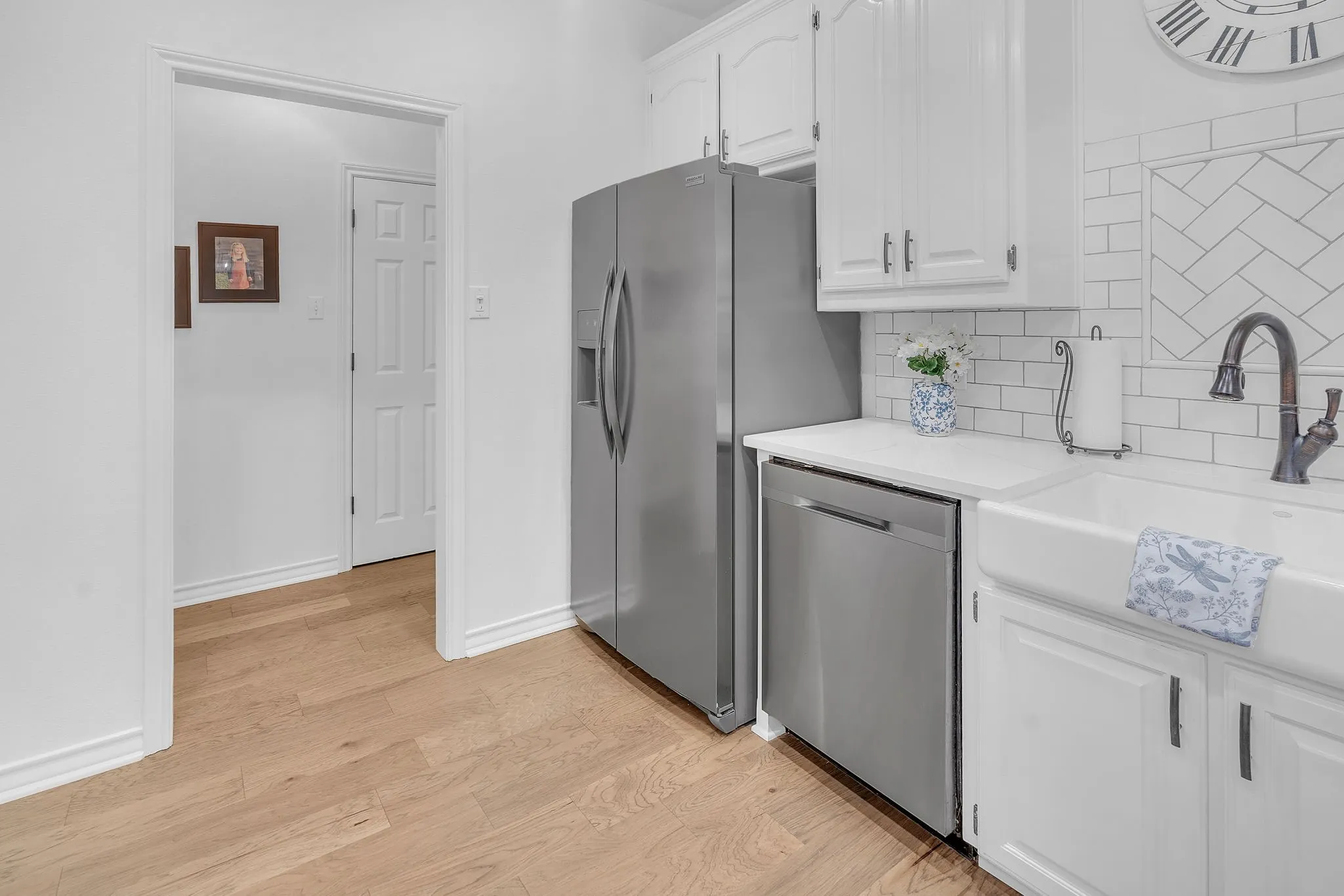 Townhouse For Sale in Parker County , 2144 Lakeforest Drive, Weatherford, Texas 76087, 3 Bedroom, 4 Bathroom, 2 Garage spaces, 1,959 Sqft, built in 1996, mls#21327067, Real Estate Agent in Weatherford, Homes For Sale in Parker county, Homes For Sale in Weatherford, Realtor in Weatherford Texas, Real Estate Brokerage Independent Realty Texas, Luminita Cordes Realtor