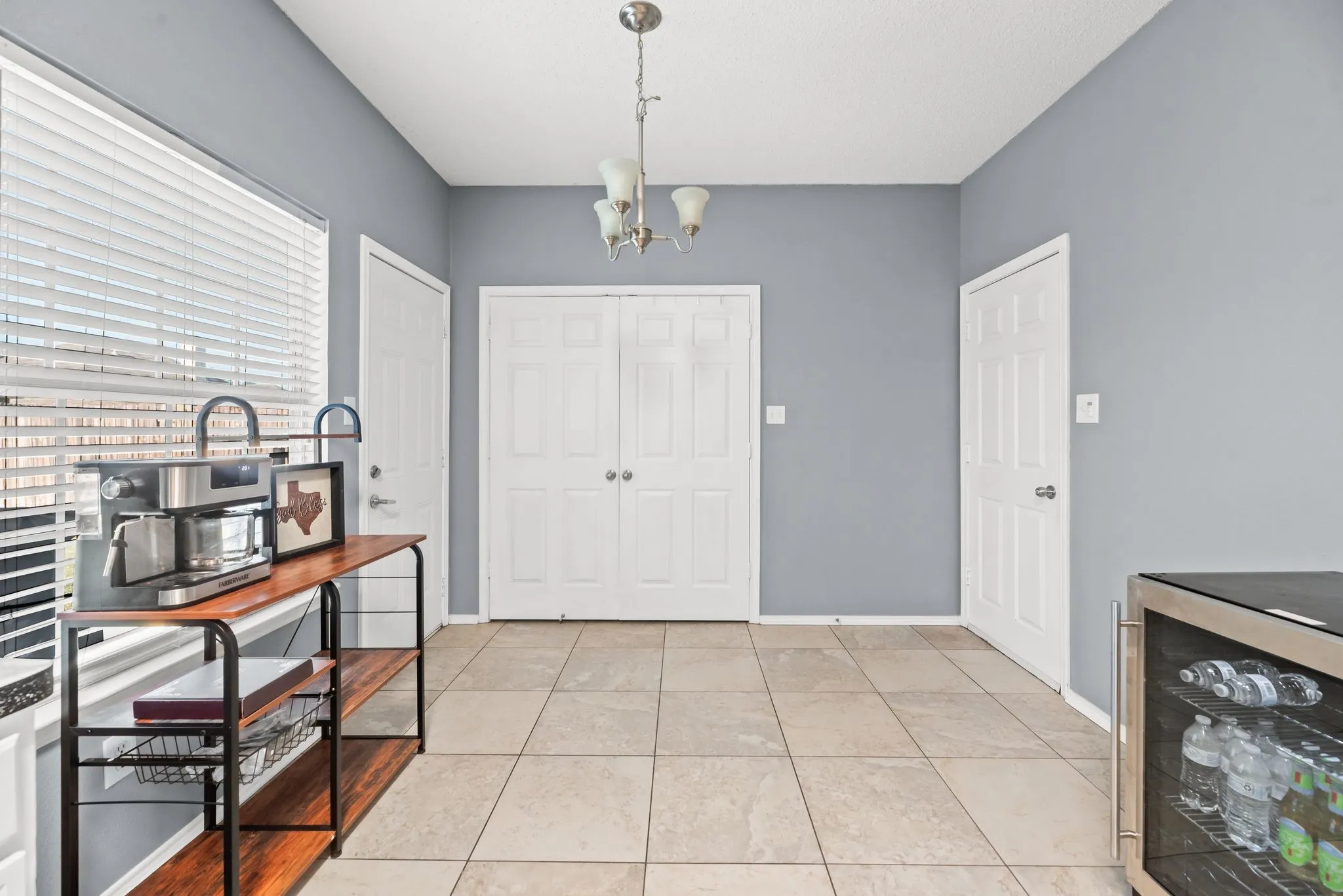 Single Family Residence For Sale in Tarrant County , 3908 Cannonwood Drive, Fort Worth, Texas 76137, 4 Bedrooms, 3 Bathrooms, 2 Garage spaces, 1,912 Sqft, built in 1997, Price $345,000, mls#21325320, Real Estate Agent in Fort Worth, Homes For Sale in Tarrant county, Homes For Sale in Fort Worth, Realtor in Fort Worth Texas, Real Estate Brokerage Independent Realty Texas, Luminita Cordes Realtor
