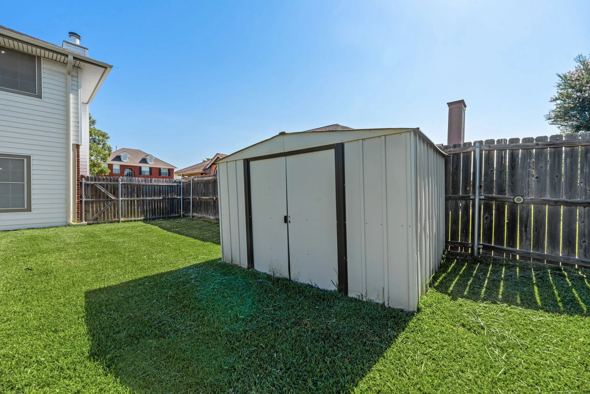 Single Family Residence For Sale in Tarrant County , 3908 Cannonwood Drive, Fort Worth, Texas 76137, 4 Bedrooms, 3 Bathrooms, 2 Garage spaces, 1,912 Sqft, built in 1997, Price $345,000, mls#21325320, Real Estate Agent in Fort Worth, Homes For Sale in Tarrant county, Homes For Sale in Fort Worth, Realtor in Fort Worth Texas, Real Estate Brokerage Independent Realty Texas, Luminita Cordes Realtor
