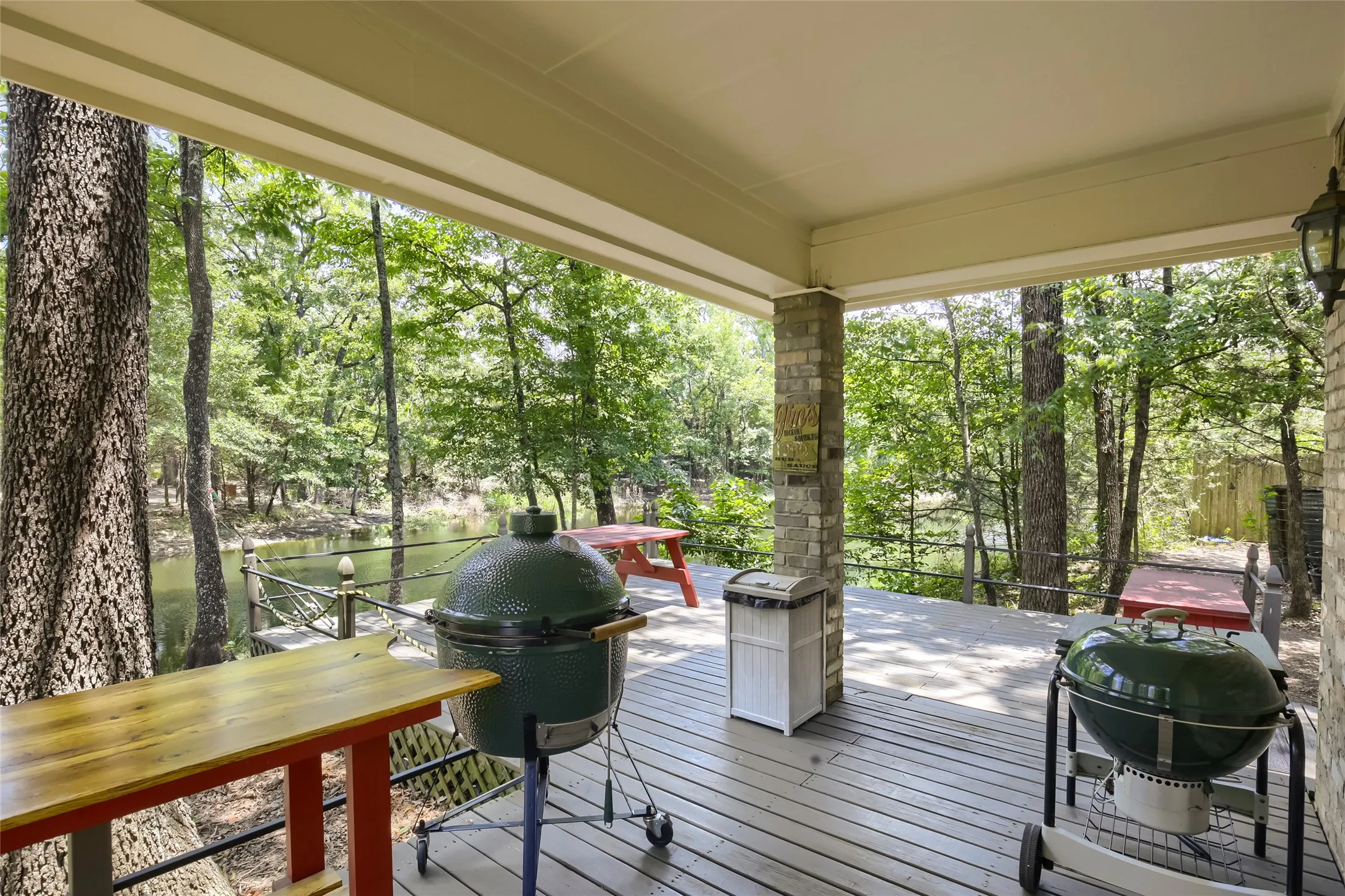 Single Family Residence For Sale in Kaufman County , 1573 Oak Bend Drive, Kaufman, Texas 75142, 4 Bedroom, 3 Bathroom, 3 Garage spaces, 2,476 Sqft, built in 1999, Price $629,900, mls#21325730, Real Estate Agent in Kaufman, Homes For Sale in Kaufman county, Homes For Sale in Kaufman, Realtor in Kaufman Texas, Real Estate Brokerage Independent Realty Texas, Luminita Cordes Realtor