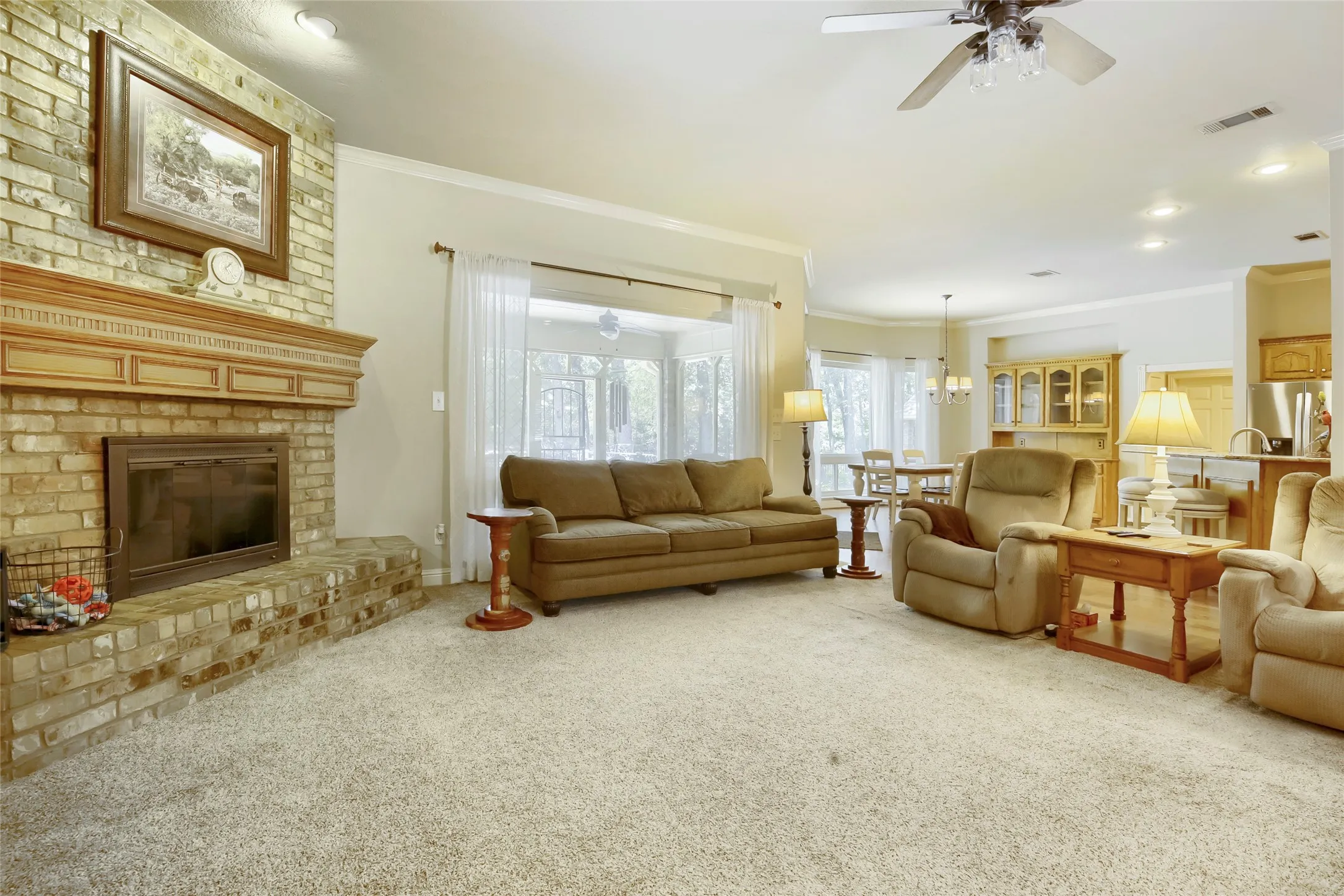 Single Family Residence For Sale in Kaufman County , 1573 Oak Bend Drive, Kaufman, Texas 75142, 4 Bedroom, 3 Bathroom, 3 Garage spaces, 2,476 Sqft, built in 1999, Price $629,900, mls#21325730, Real Estate Agent in Kaufman, Homes For Sale in Kaufman county, Homes For Sale in Kaufman, Realtor in Kaufman Texas, Real Estate Brokerage Independent Realty Texas, Luminita Cordes Realtor