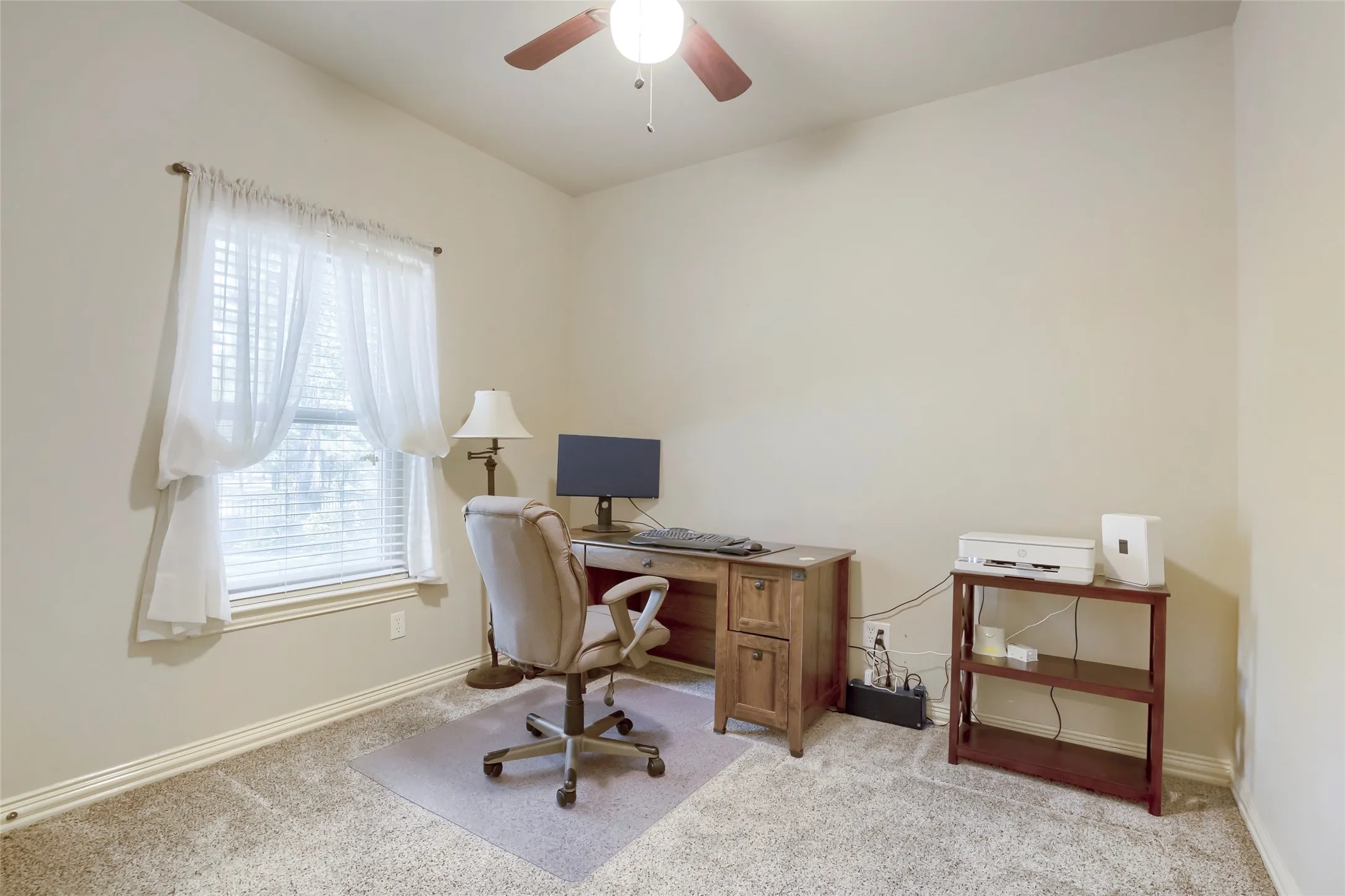 Single Family Residence For Sale in Kaufman County , 1573 Oak Bend Drive, Kaufman, Texas 75142, 4 Bedroom, 3 Bathroom, 3 Garage spaces, 2,476 Sqft, built in 1999, Price $629,900, mls#21325730, Real Estate Agent in Kaufman, Homes For Sale in Kaufman county, Homes For Sale in Kaufman, Realtor in Kaufman Texas, Real Estate Brokerage Independent Realty Texas, Luminita Cordes Realtor