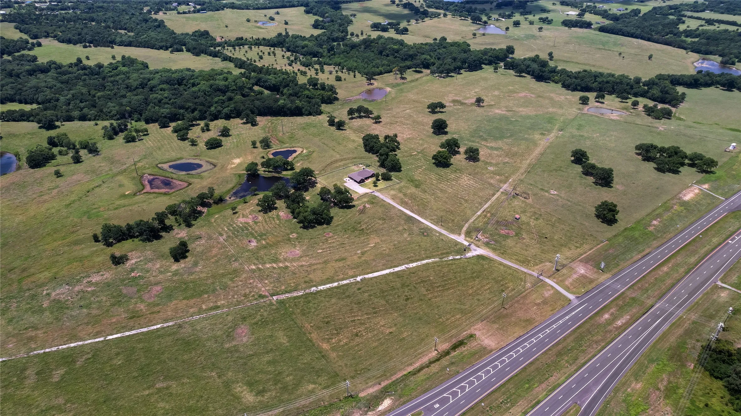 Unimproved Land For Sale in Grayson County , TBD US 82, Bells, Texas 75414, 0, 0, Garage spaces, 0 Sqft, built in 2004, mls#21327086, Real Estate Agent in Bells, Homes For Sale in Grayson county, Homes For Sale in Bells, Realtor in Bells Texas, Real Estate Brokerage Independent Realty Texas, Luminita Cordes Realtor