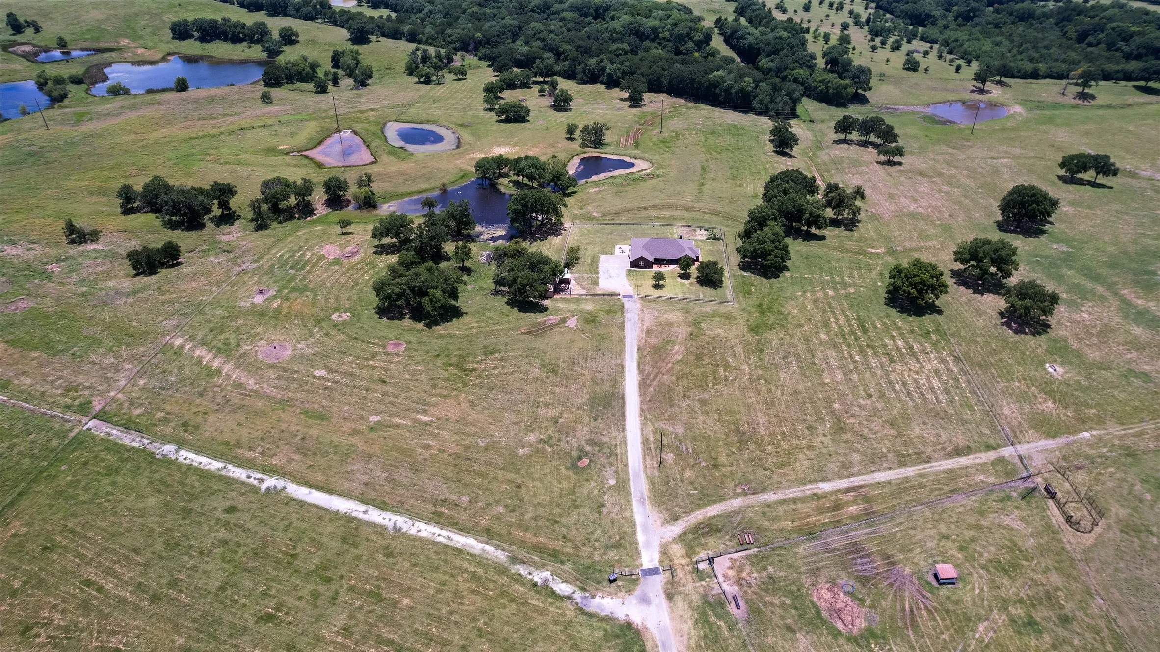 Unimproved Land For Sale in Grayson County , TBD US 82, Bells, Texas 75414, 0, 0, Garage spaces, 0 Sqft, built in 2004, mls#21327086, Real Estate Agent in Bells, Homes For Sale in Grayson county, Homes For Sale in Bells, Realtor in Bells Texas, Real Estate Brokerage Independent Realty Texas, Luminita Cordes Realtor