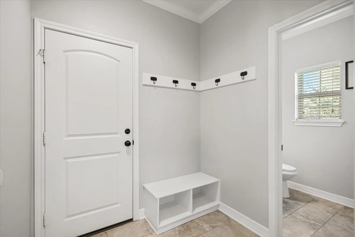Single Family Residence For Sale in Smith County , 19623 Dove Ridge Drive, Lindale, Texas 75771, 3 Bedroom, 3 Bathroom, 2 Garage spaces, 2,314 Sqft, built in 2014, mls#21322735, Real Estate Agent in Lindale, Homes For Sale in Smith county, Homes For Sale in Lindale, Realtor in Lindale Texas, Real Estate Brokerage Independent Realty Texas, Luminita Cordes Realtor