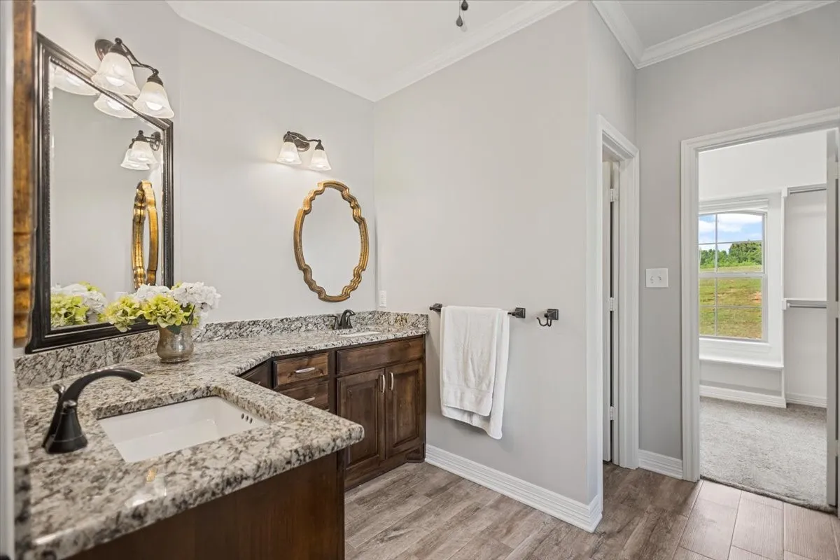 Single Family Residence For Sale in Smith County , 19623 Dove Ridge Drive, Lindale, Texas 75771, 3 Bedroom, 3 Bathroom, 2 Garage spaces, 2,314 Sqft, built in 2014, mls#21322735, Real Estate Agent in Lindale, Homes For Sale in Smith county, Homes For Sale in Lindale, Realtor in Lindale Texas, Real Estate Brokerage Independent Realty Texas, Luminita Cordes Realtor