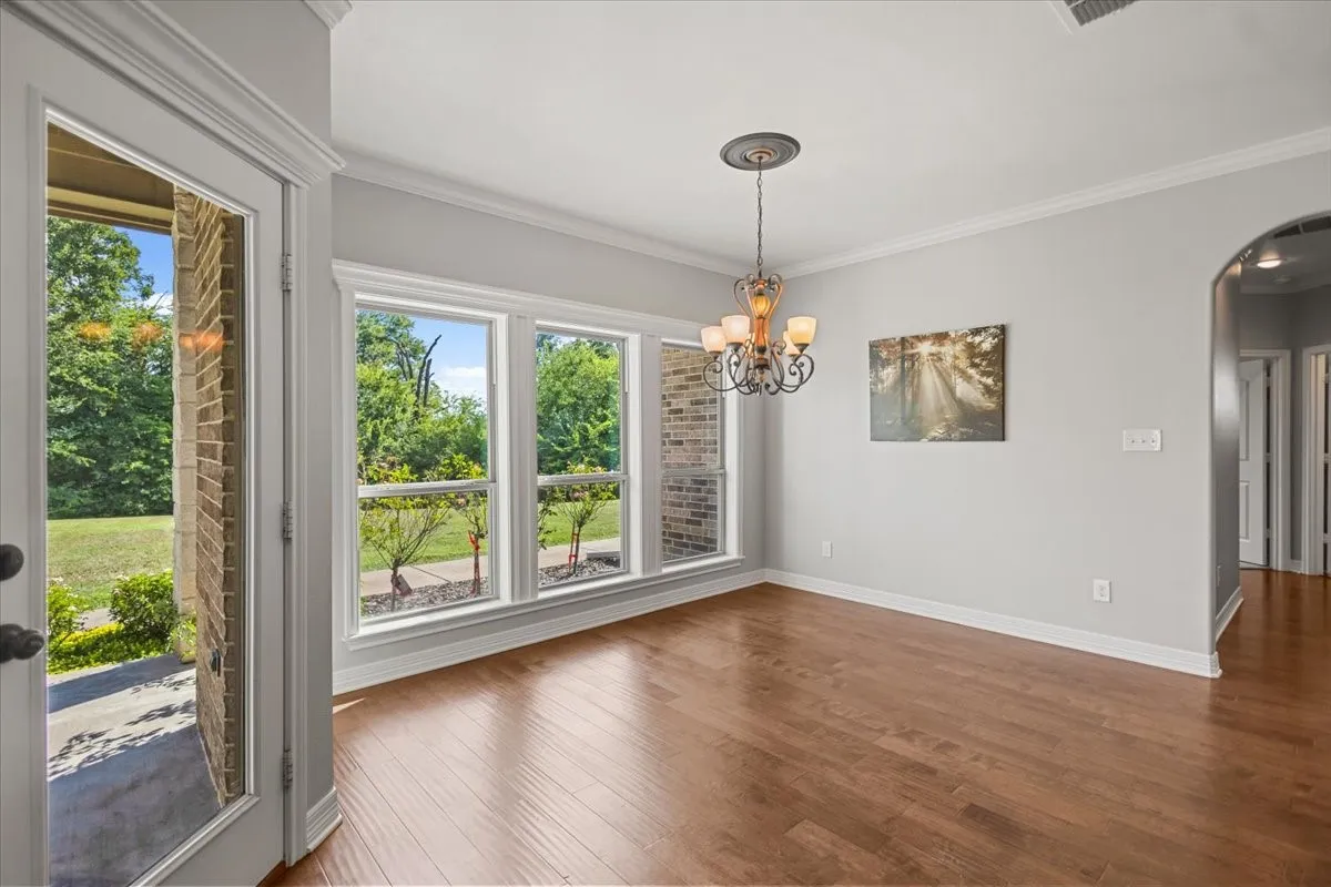 Single Family Residence For Sale in Smith County , 19623 Dove Ridge Drive, Lindale, Texas 75771, 3 Bedroom, 3 Bathroom, 2 Garage spaces, 2,314 Sqft, built in 2014, mls#21322735, Real Estate Agent in Lindale, Homes For Sale in Smith county, Homes For Sale in Lindale, Realtor in Lindale Texas, Real Estate Brokerage Independent Realty Texas, Luminita Cordes Realtor