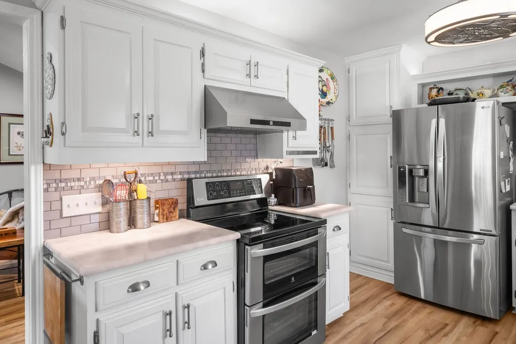 Single Family Residence For Sale in Smith County , 235 Fairlawn Drive, Hideaway, Texas 75771, 3 Bedroom, 3 Bathroom, 2 Garage spaces, 2,087 Sqft, built in 1981, mls#21324633, Real Estate Agent in Hideaway, Homes For Sale in Smith county, Homes For Sale in Hideaway, Realtor in Hideaway Texas, Real Estate Brokerage Independent Realty Texas, Luminita Cordes Realtor