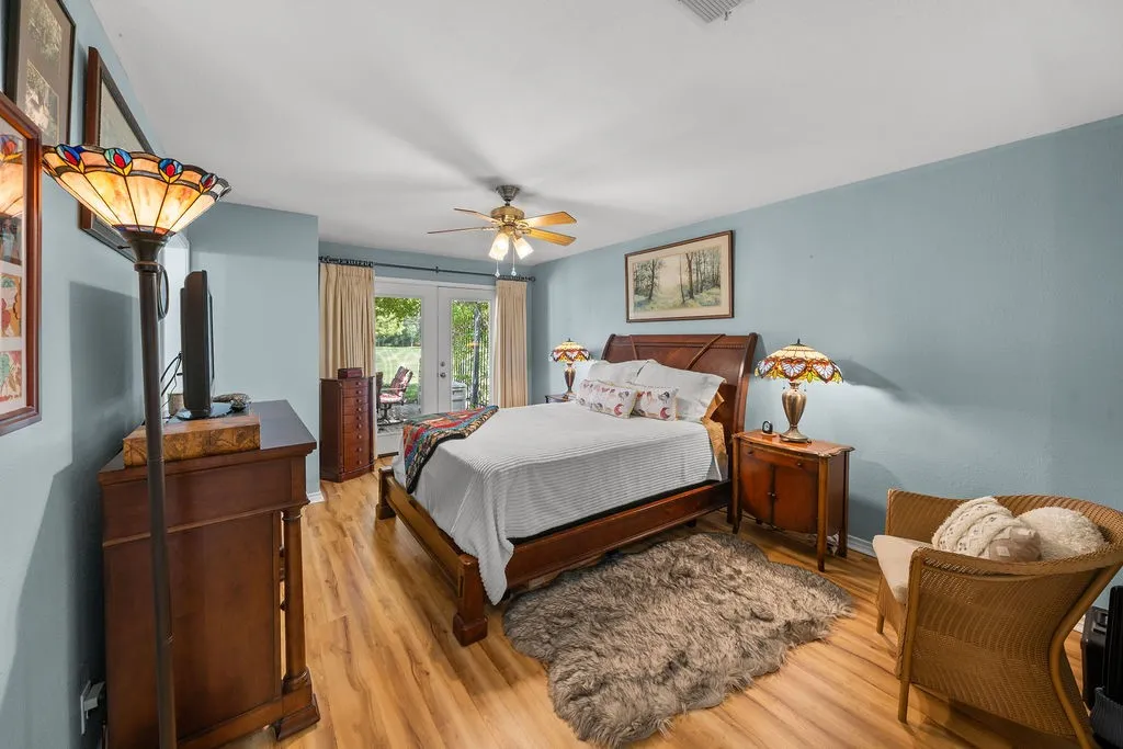 Single Family Residence For Sale in Smith County , 235 Fairlawn Drive, Hideaway, Texas 75771, 3 Bedroom, 3 Bathroom, 2 Garage spaces, 2,087 Sqft, built in 1981, mls#21324633, Real Estate Agent in Hideaway, Homes For Sale in Smith county, Homes For Sale in Hideaway, Realtor in Hideaway Texas, Real Estate Brokerage Independent Realty Texas, Luminita Cordes Realtor